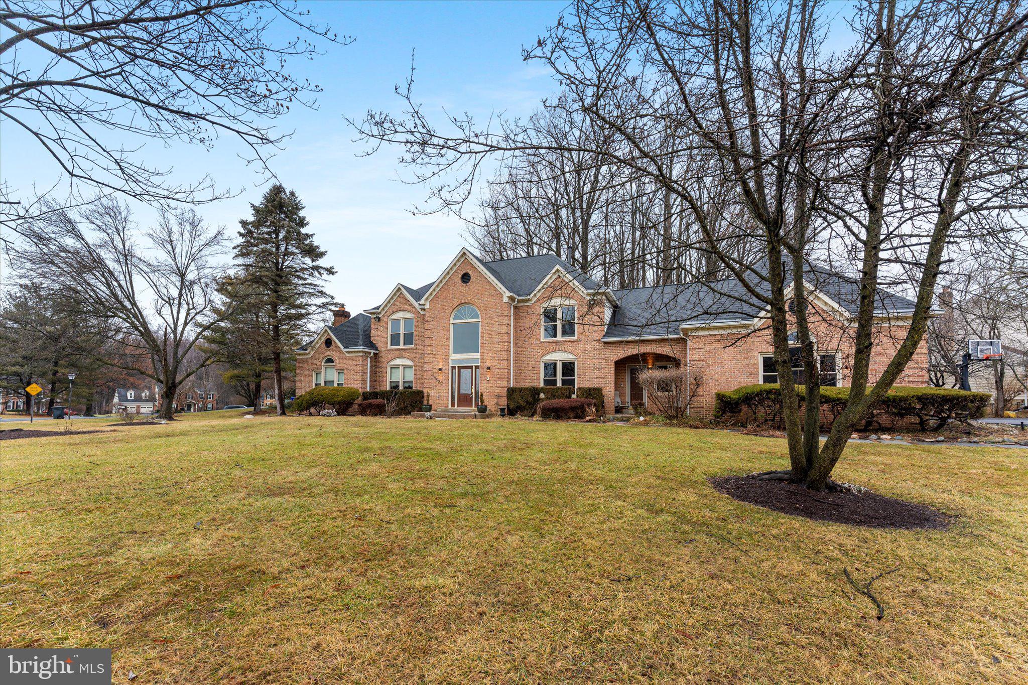 NAPLES MANOR - Residential