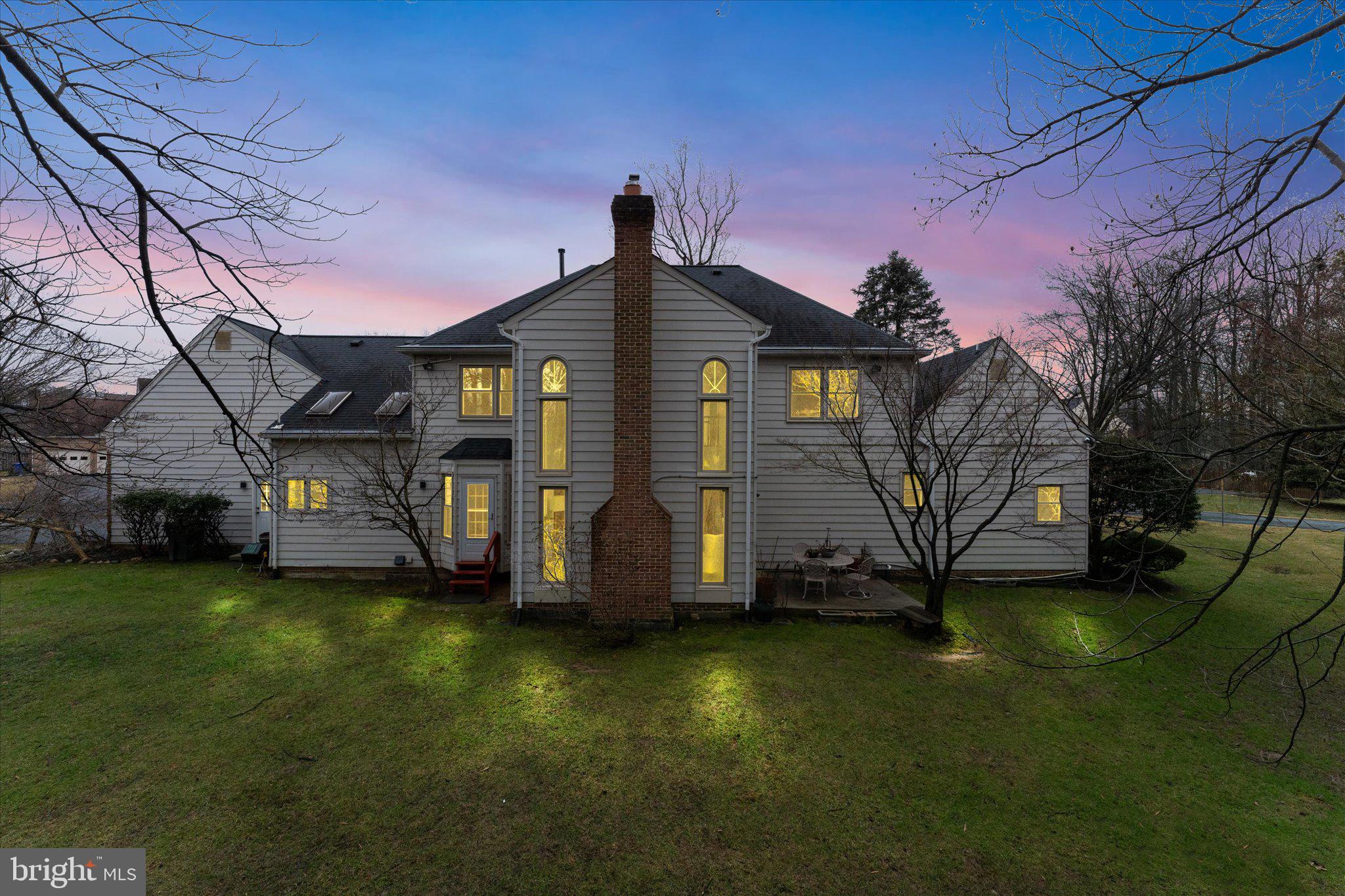 NAPLES MANOR - Residential