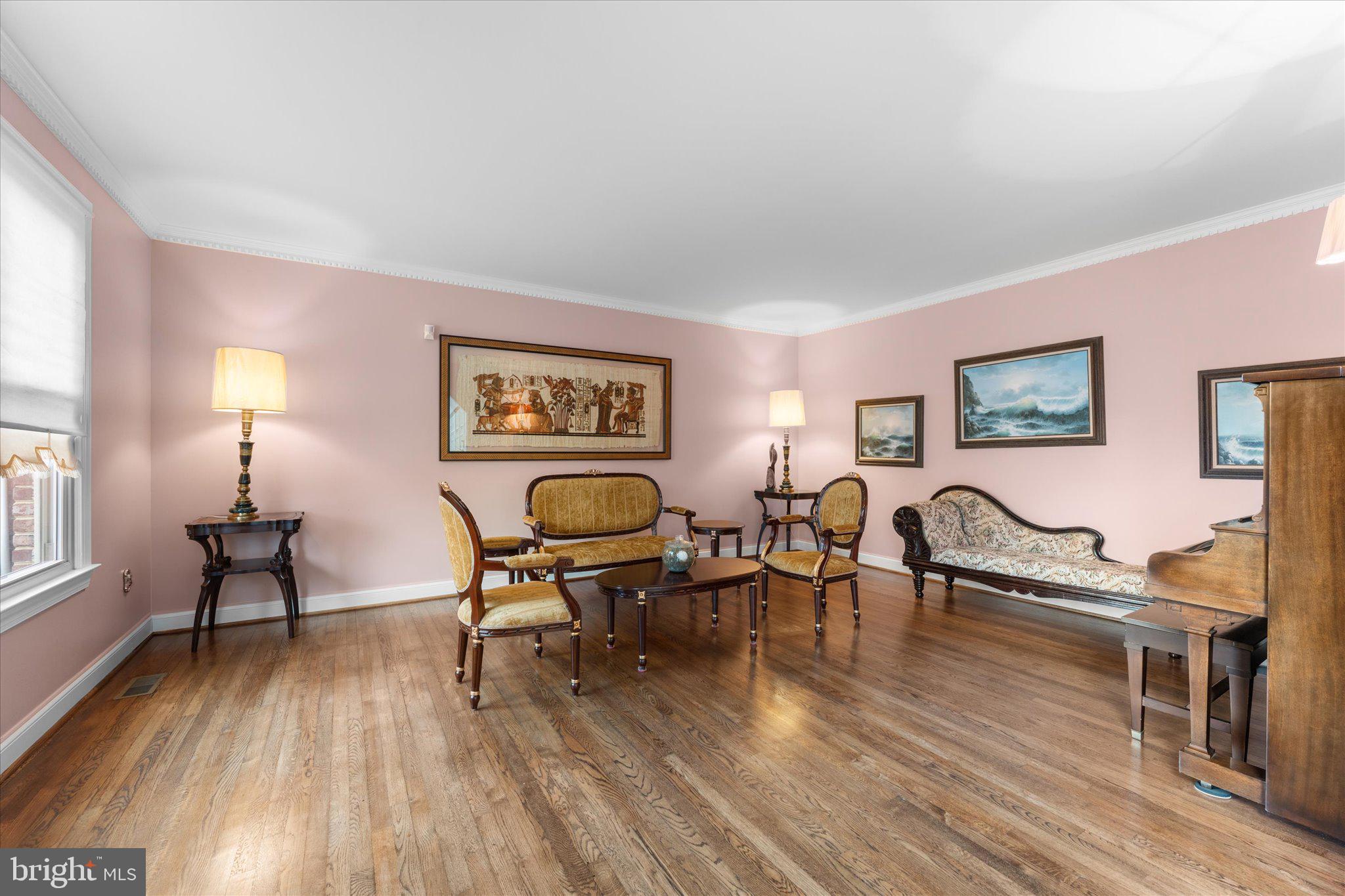 NAPLES MANOR - Residential