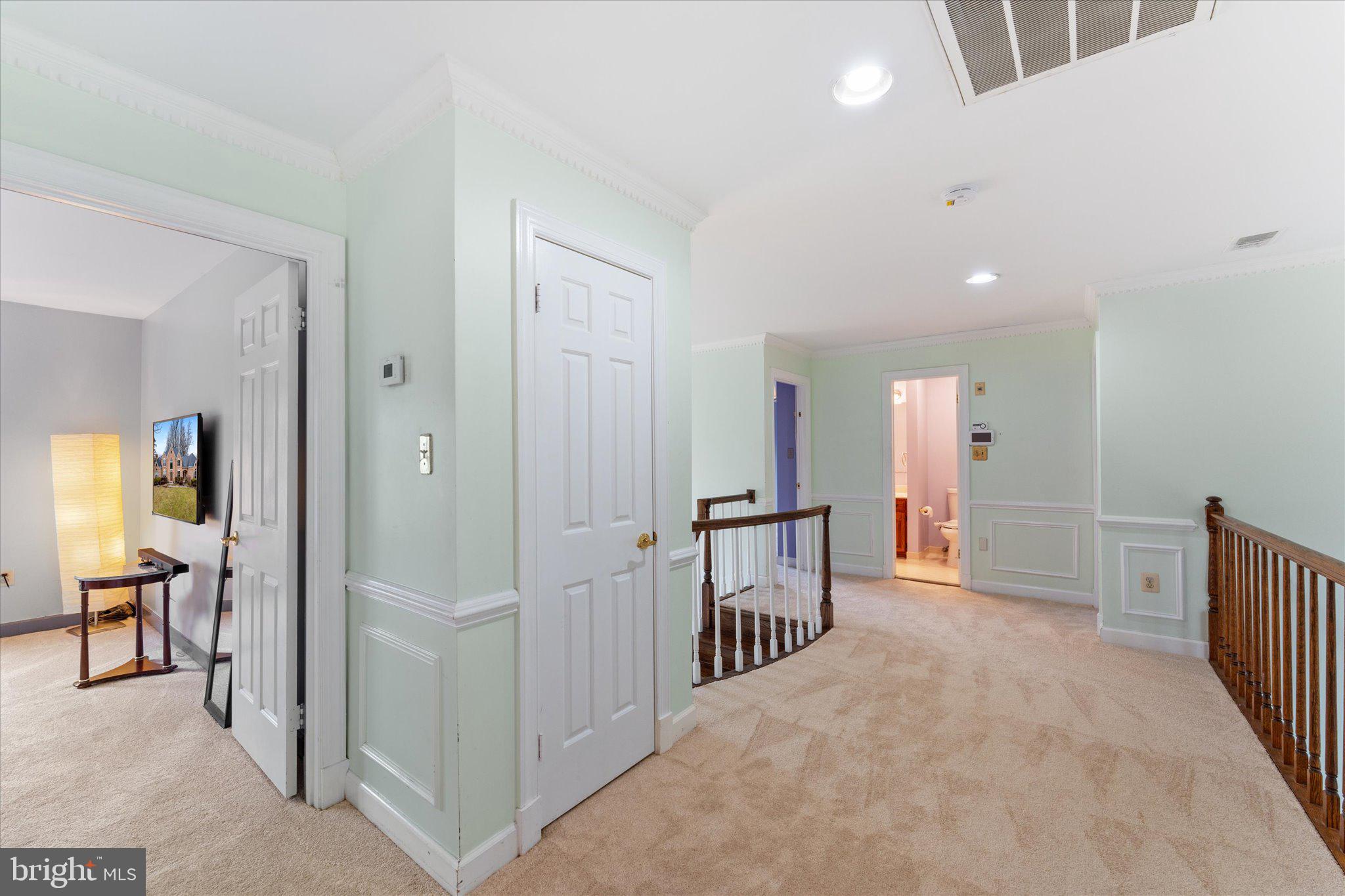 NAPLES MANOR - Residential