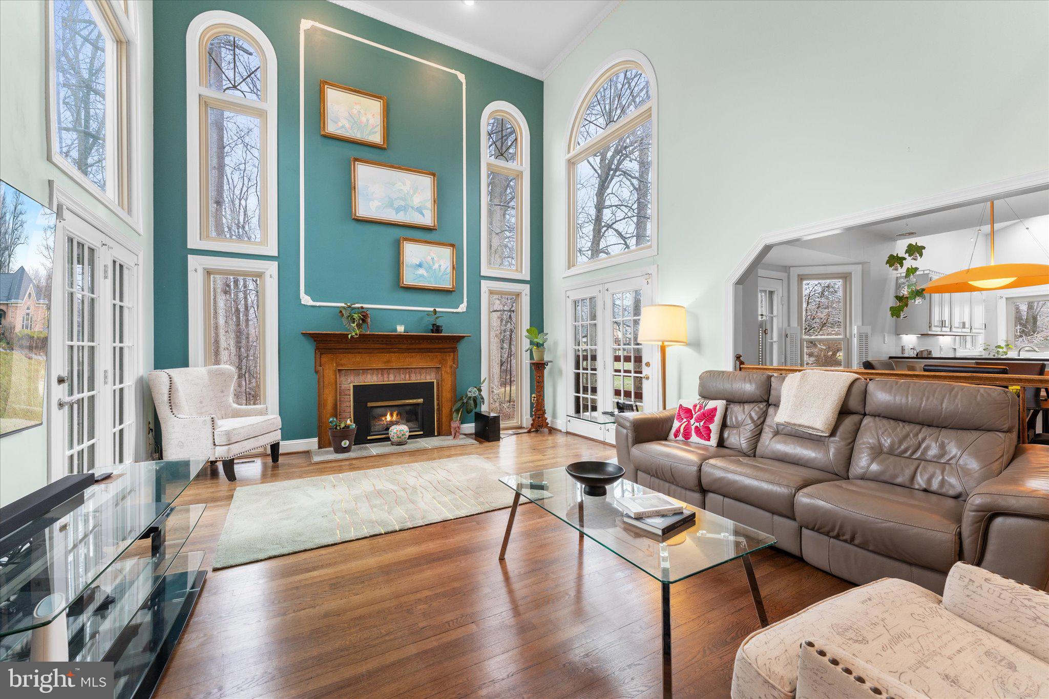 NAPLES MANOR - Residential