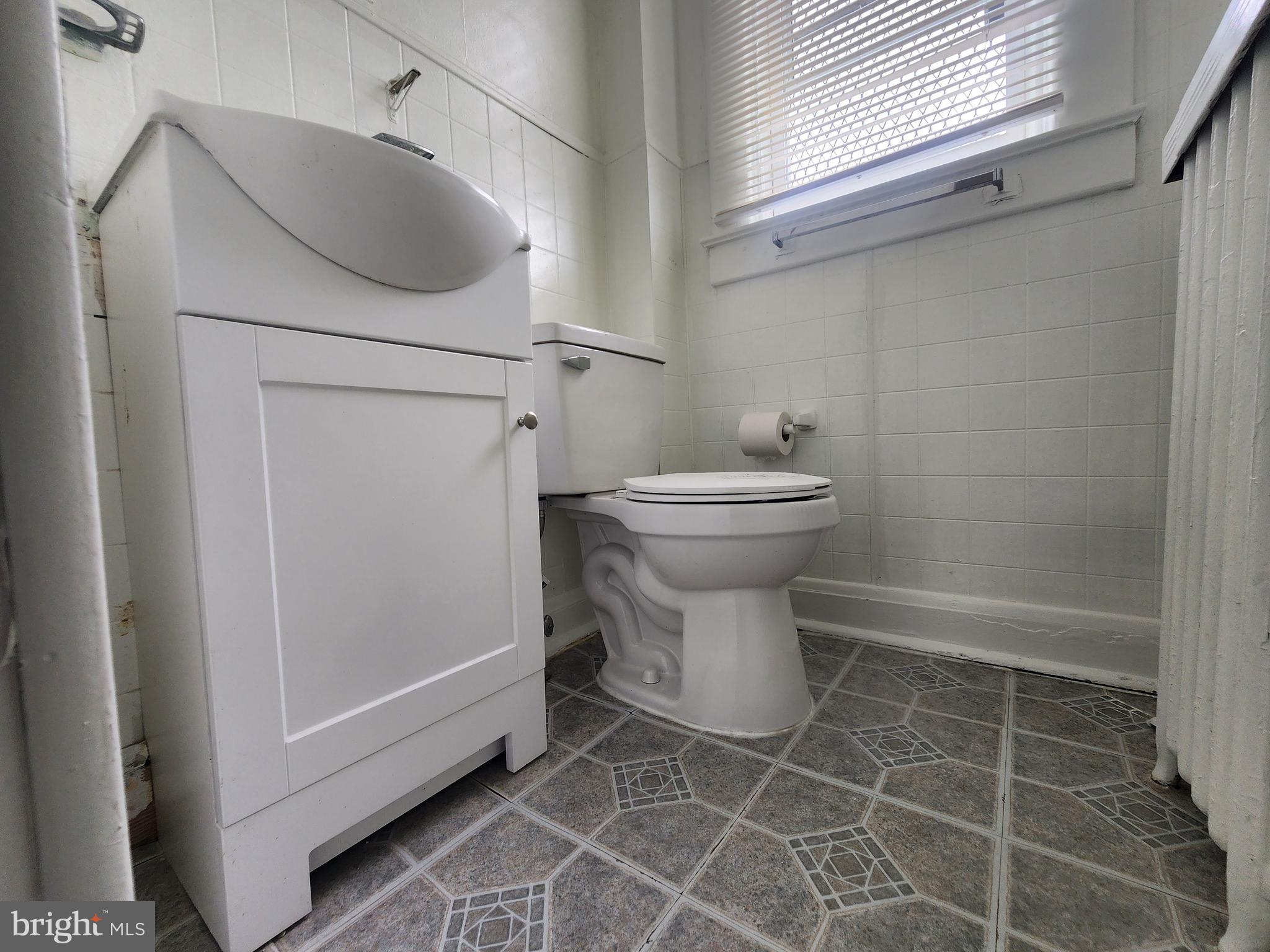 MONDAWMIN - Residential