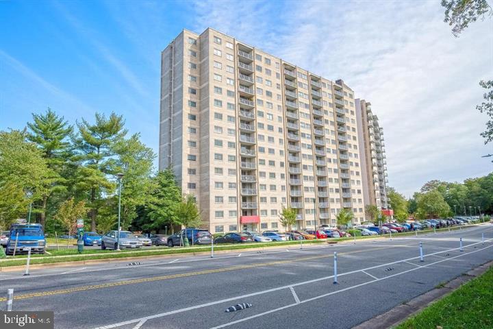 2500 N VAN DORN STREET 318