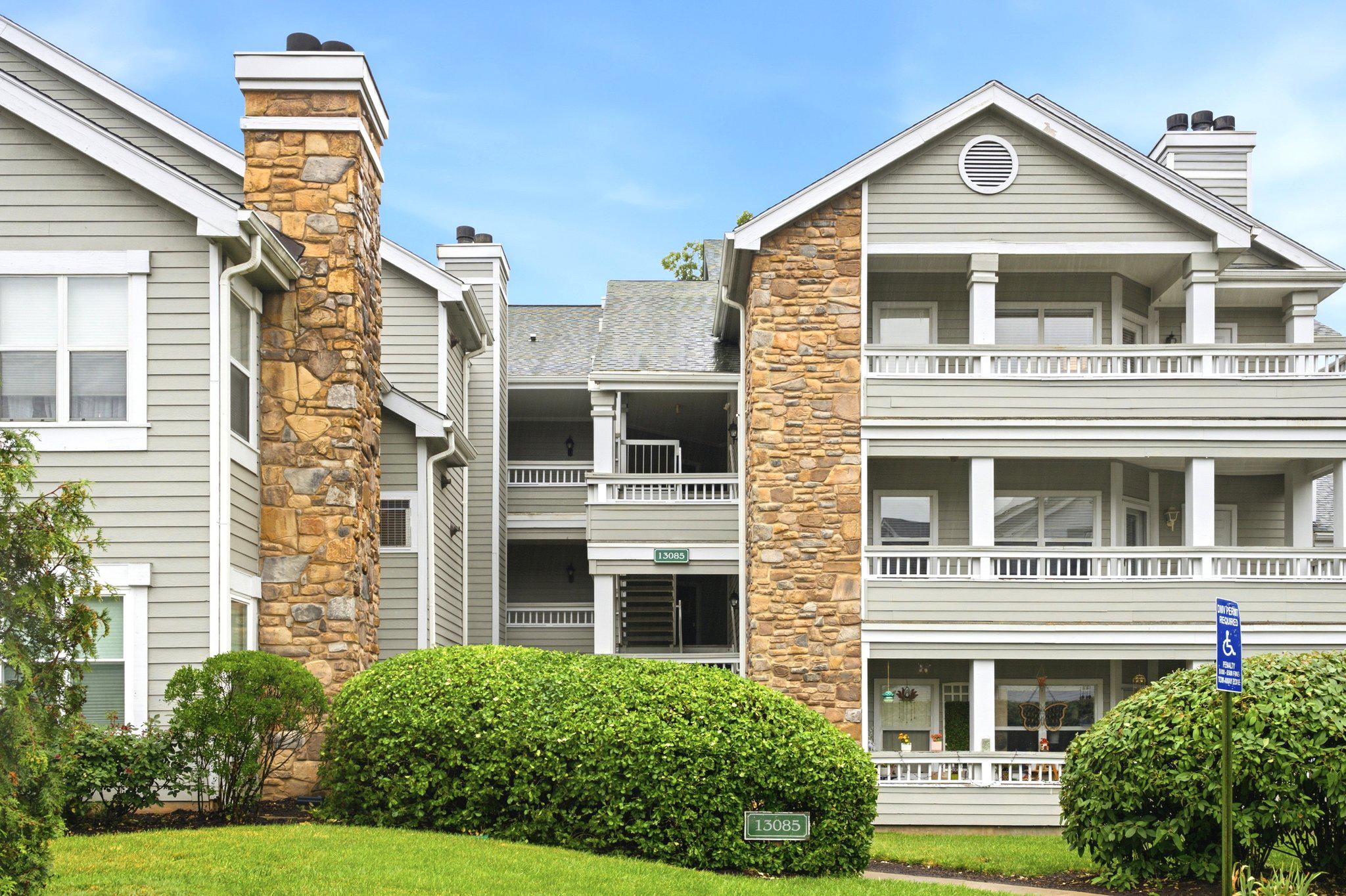 13085 AUTUMN WOODS WAY 105