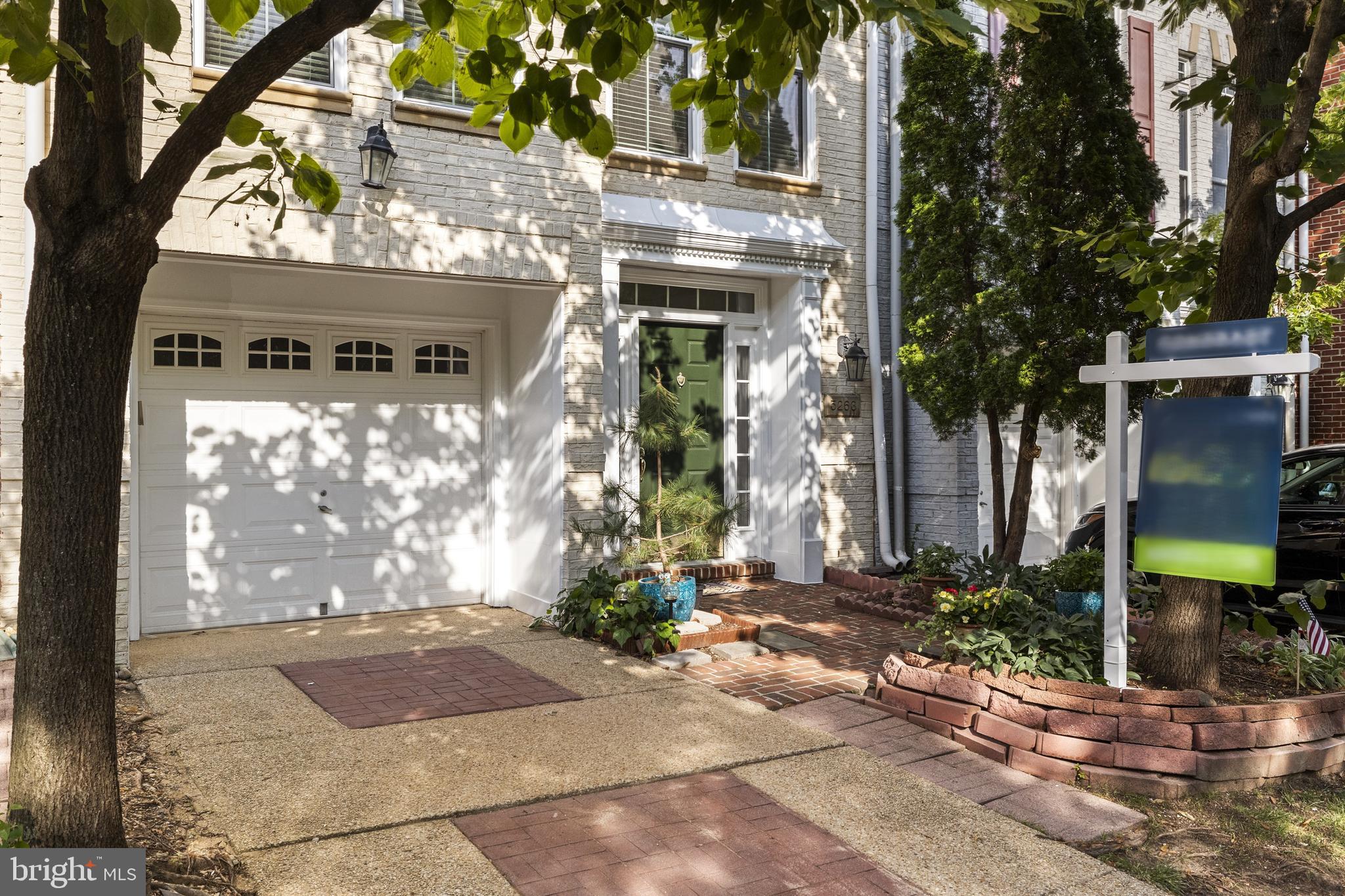 5263 BESSLEY PLACE