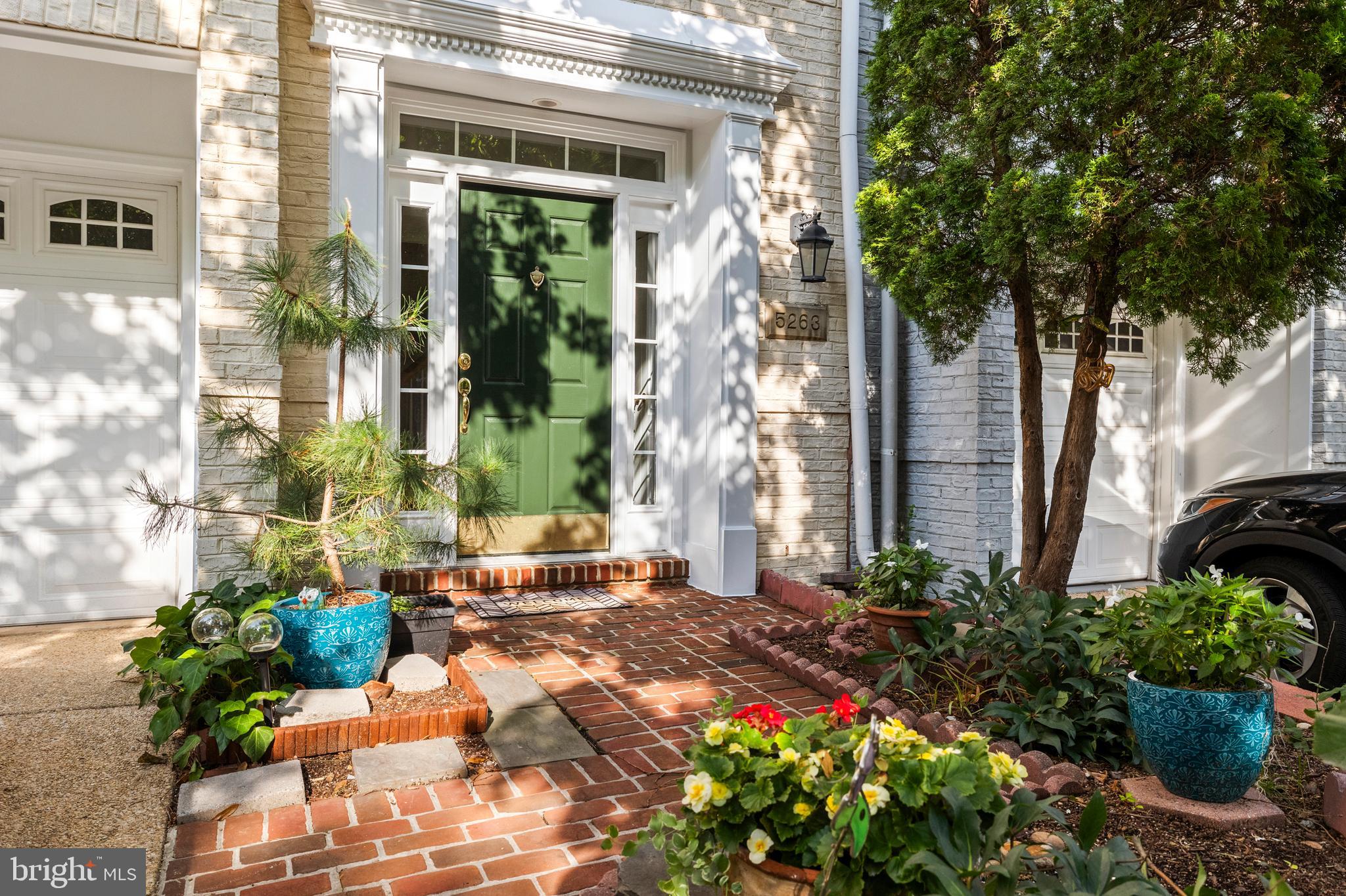 5263 BESSLEY PLACE