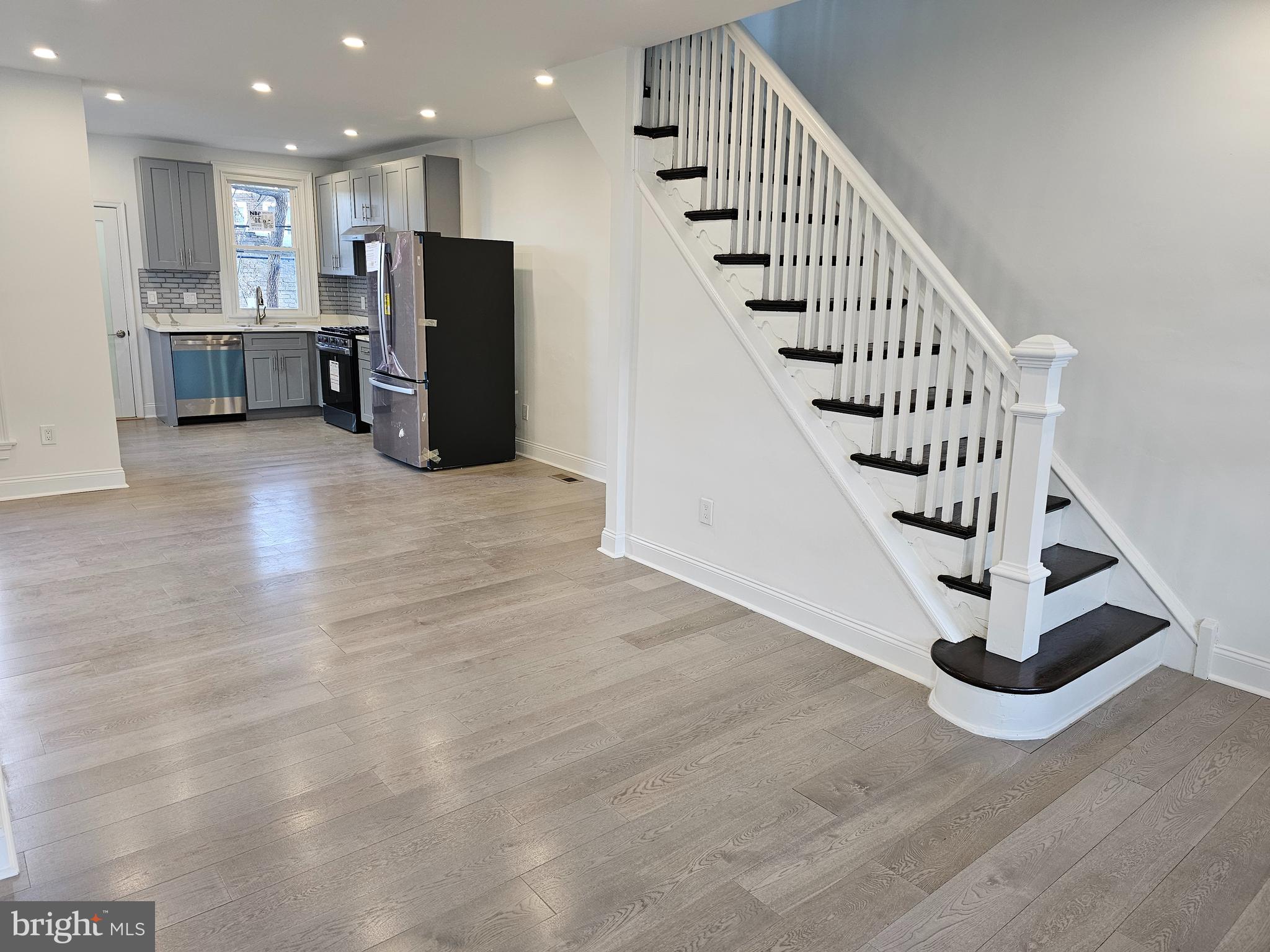 FRANKFORD - Residential