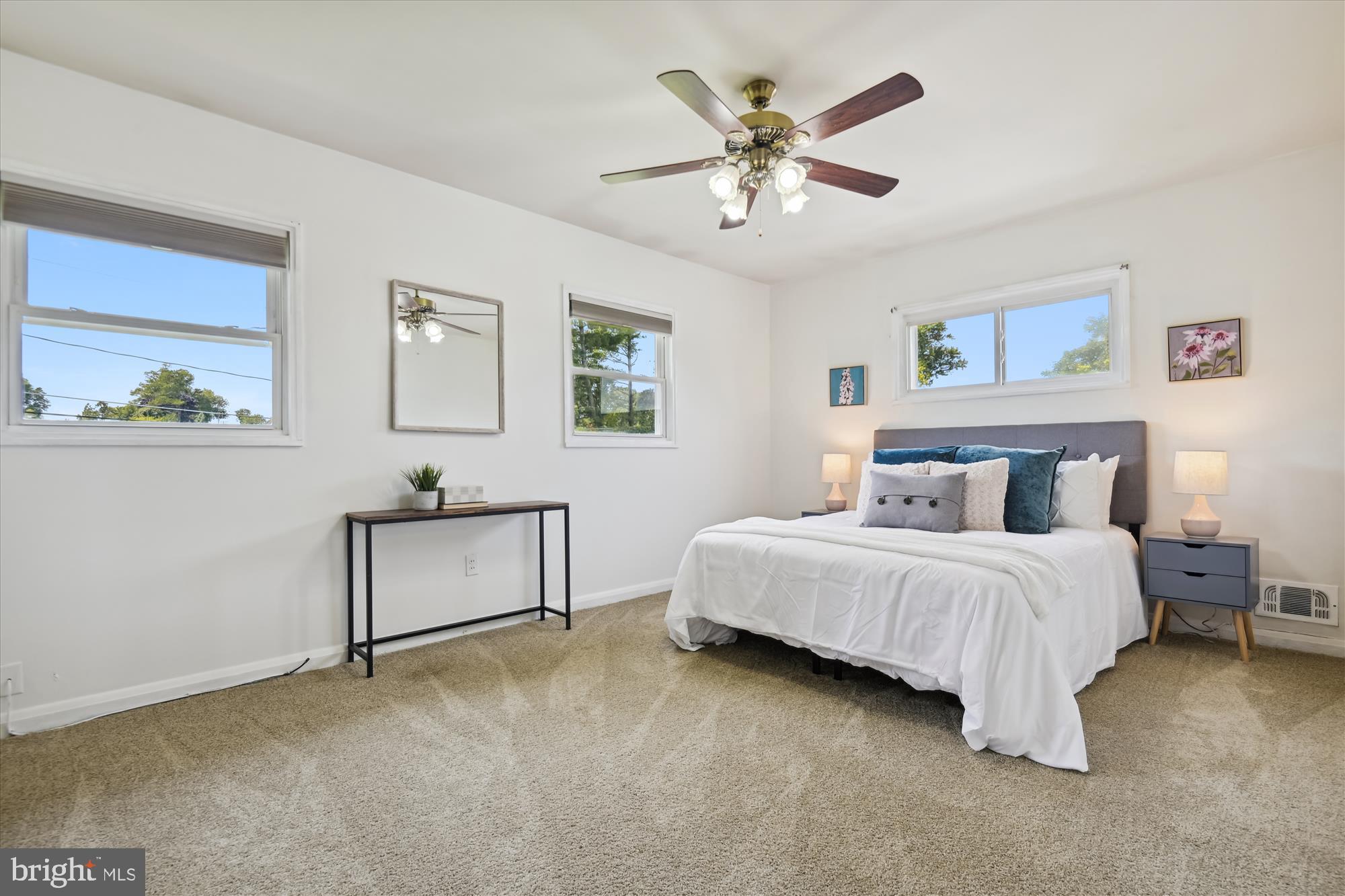 WESTVIEW PARK - Residential