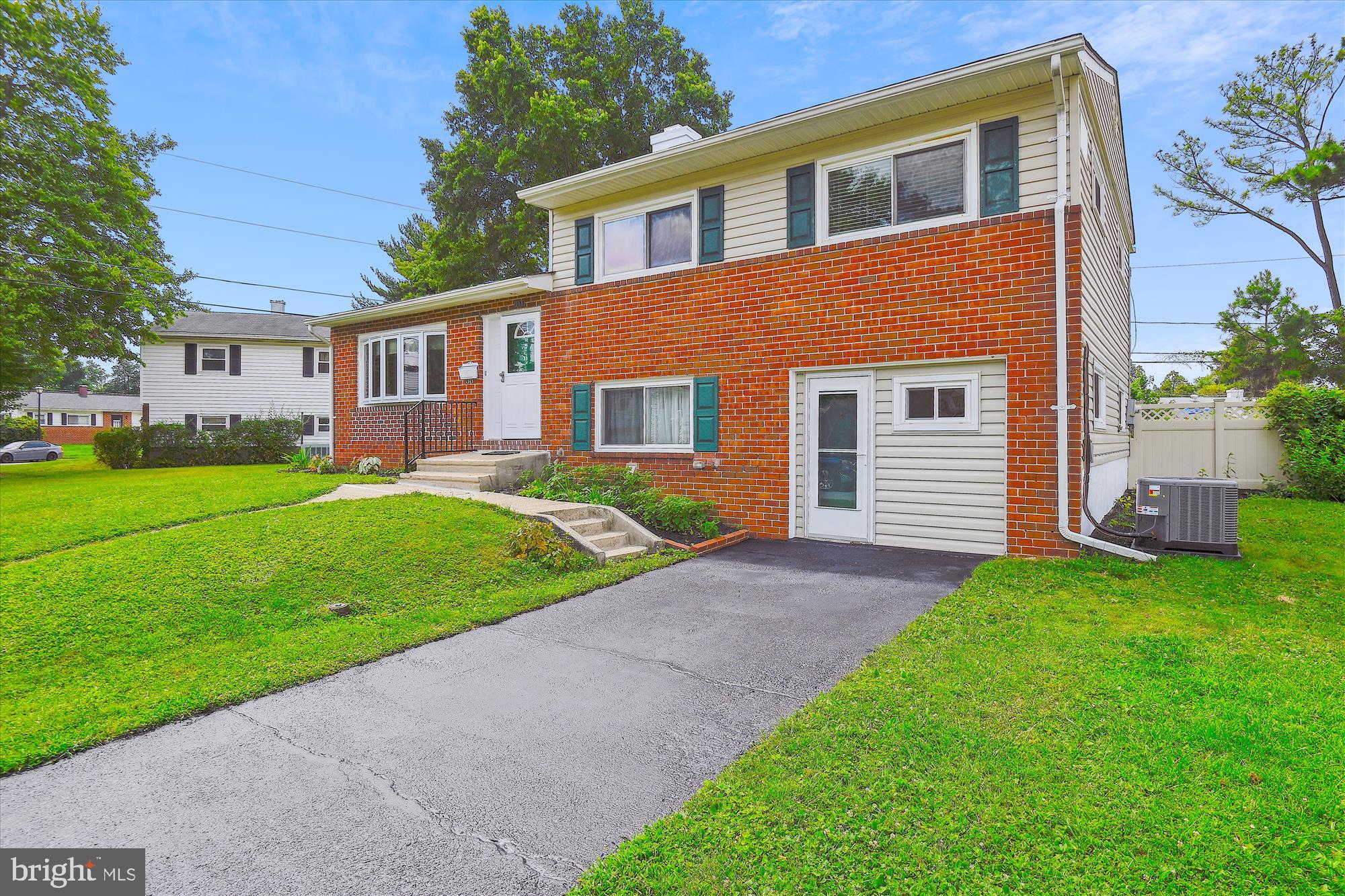 WESTVIEW PARK - Residential