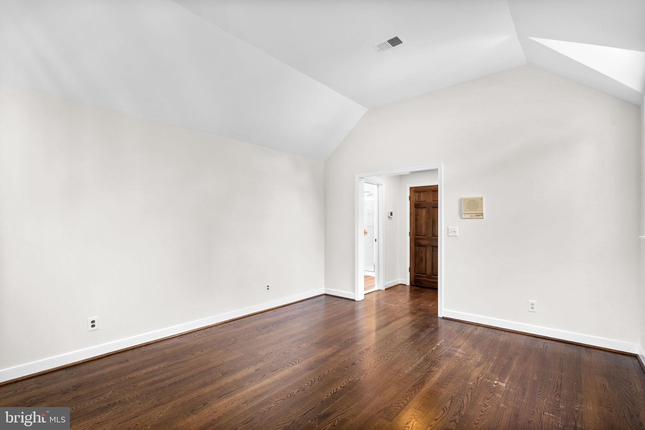 KINGS GIFT - Residential