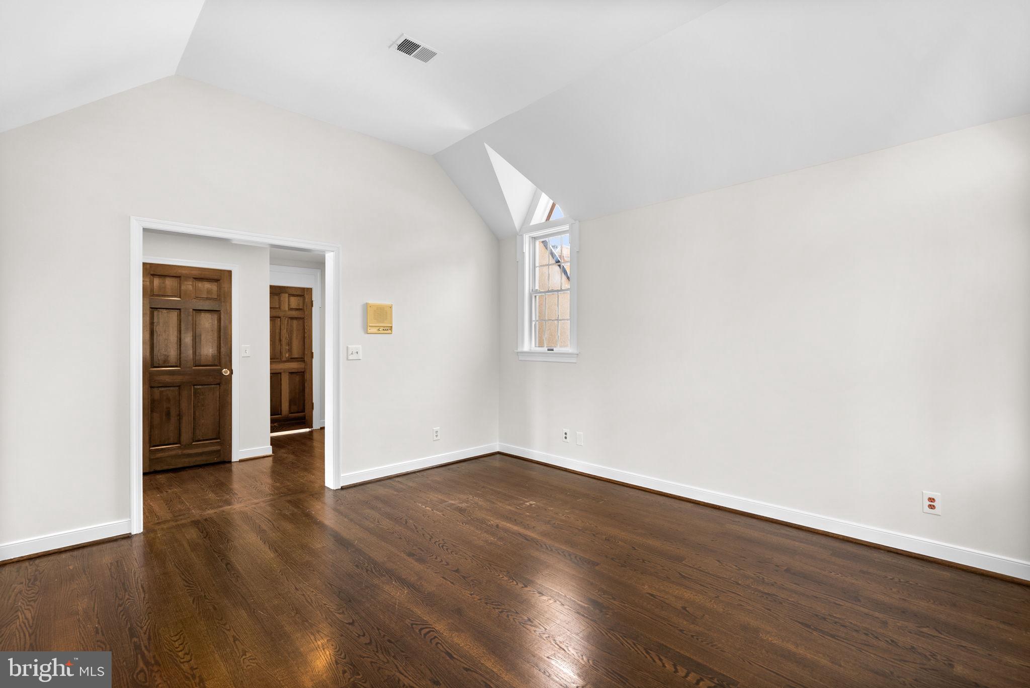 KINGS GIFT - Residential