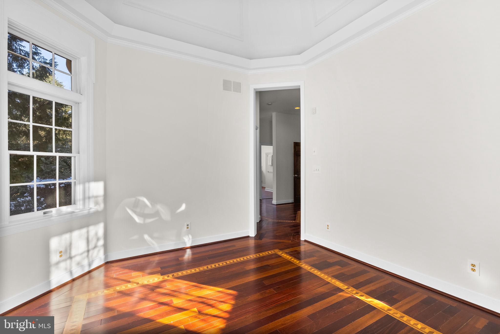 KINGS GIFT - Residential