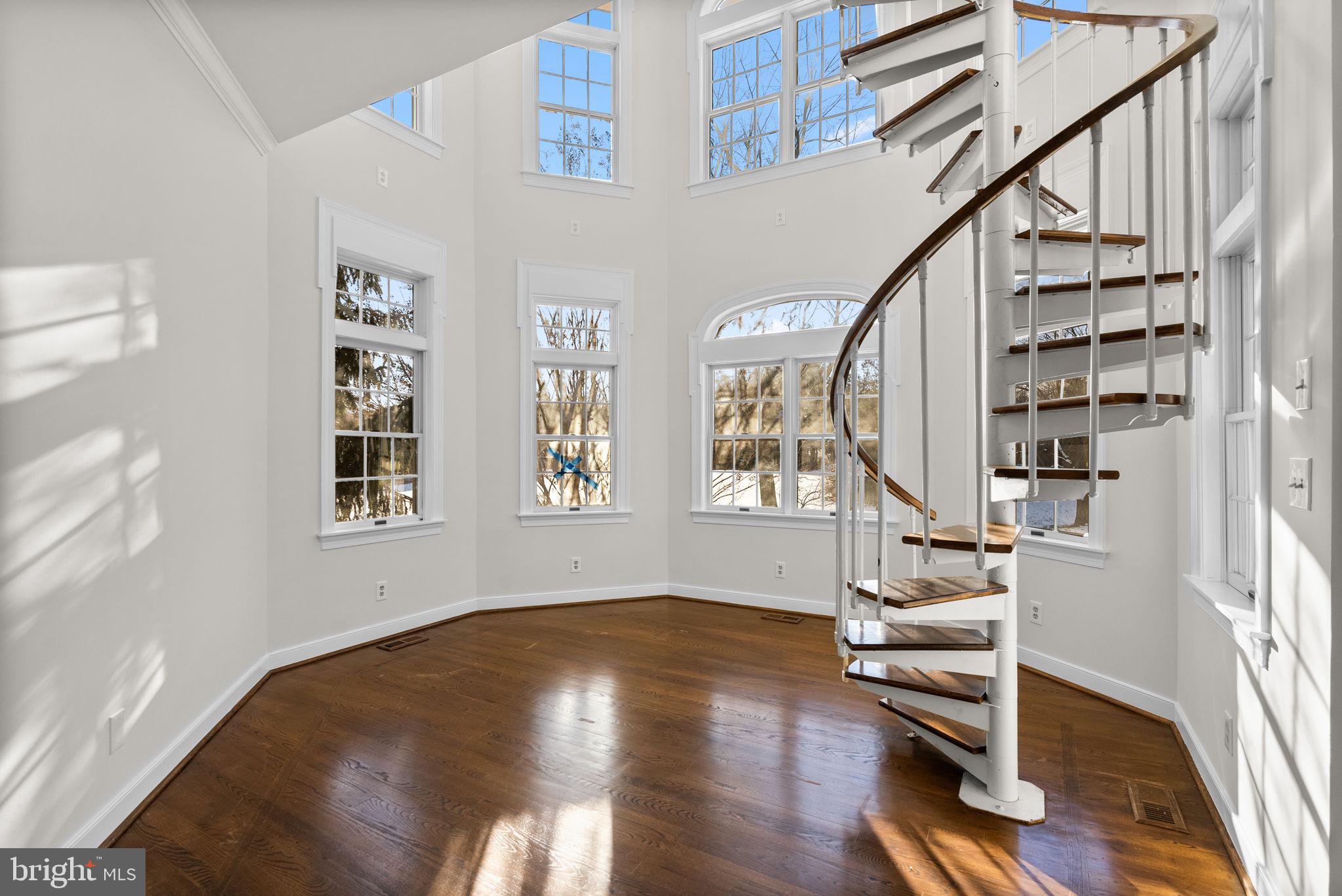 KINGS GIFT - Residential