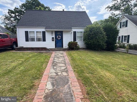 Homes For Sale - 107 Kent Drive<br/> MANASSAS PARK, VA 20111