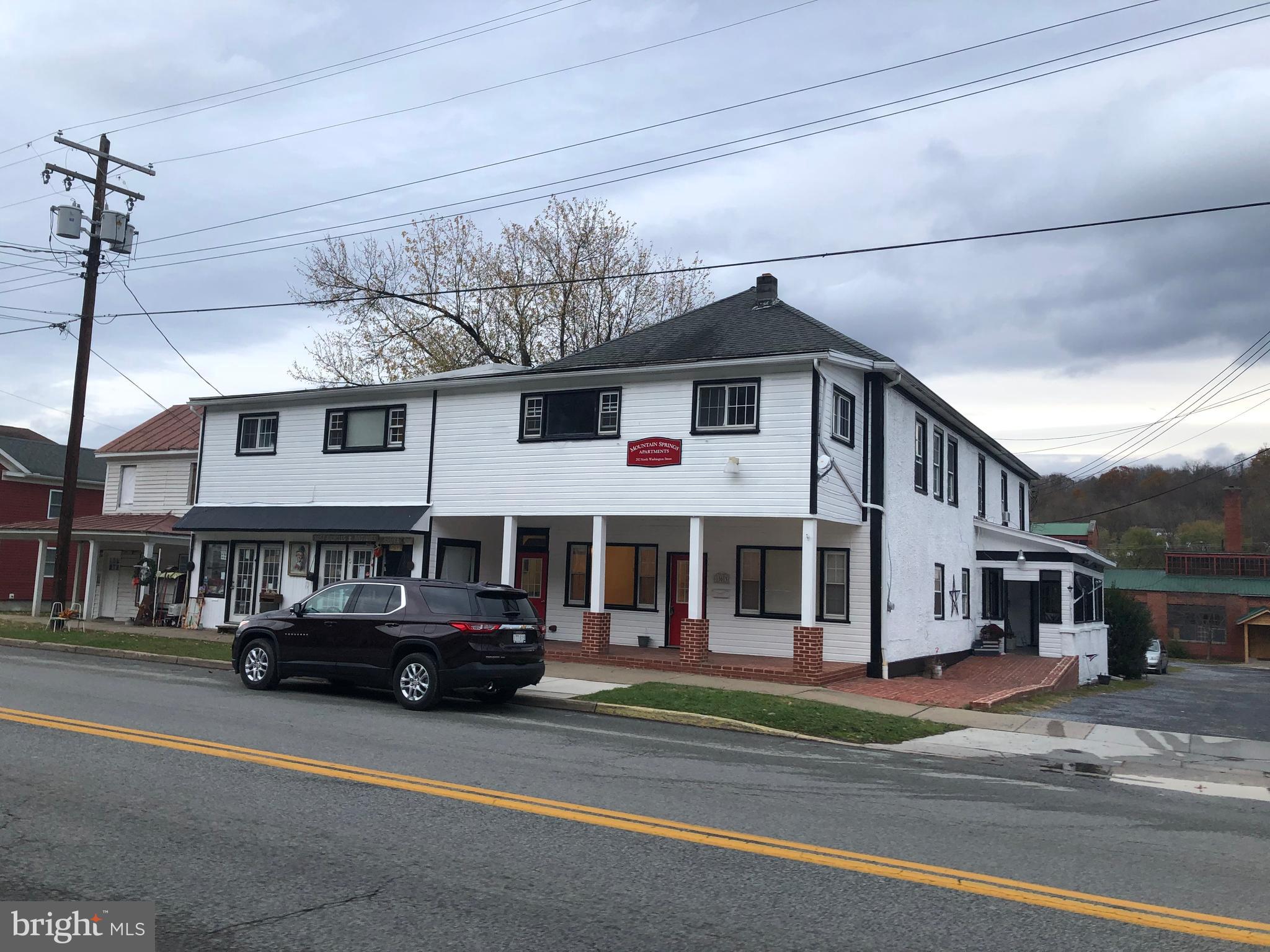 292 N WASHINGTON ST 104