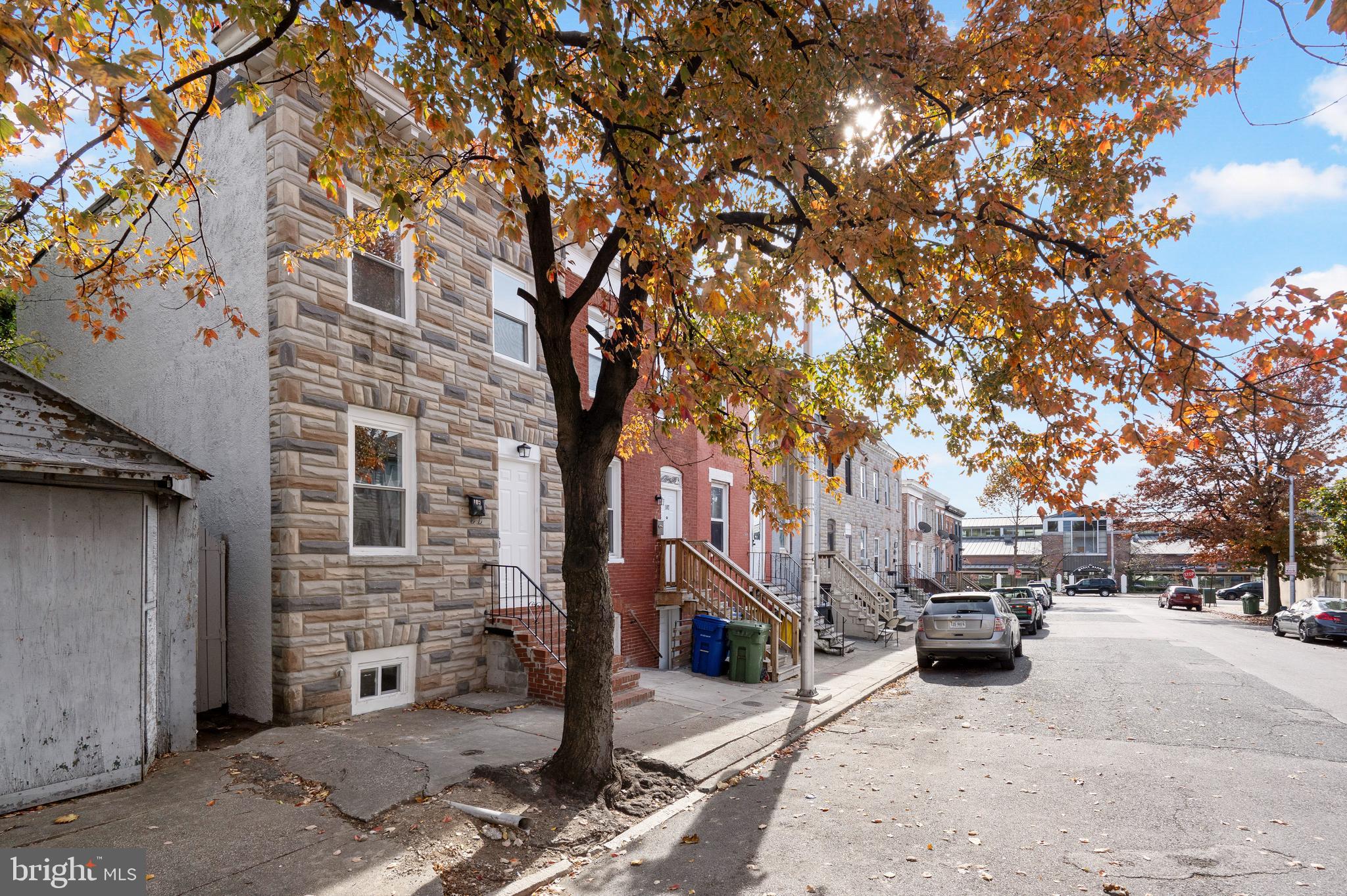 HOLLINS MARKET - Residential