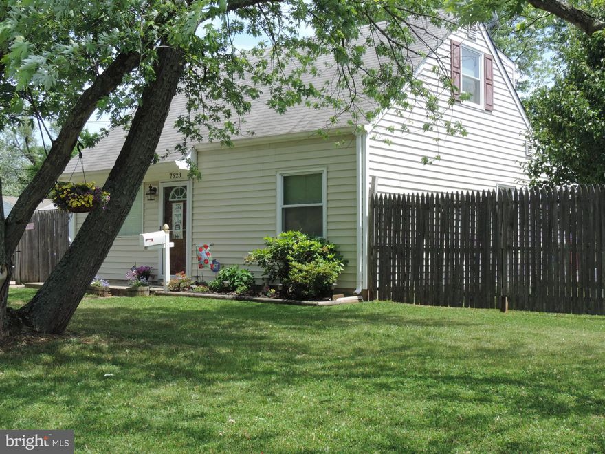 Back on the market and Available! Rare find shows through with this charming Cape Cod on one of the largest corner lots in Loch Lomond.  Relax and unwind with this fenced in, private backyard on over .33 acre. Enjoy the mature trees surrounding the home and no HOA. Updated bathrooms with fabulous hardwoods upstairs and fresh paint and new carpet downstairs.  This pride of ownership is a must see!