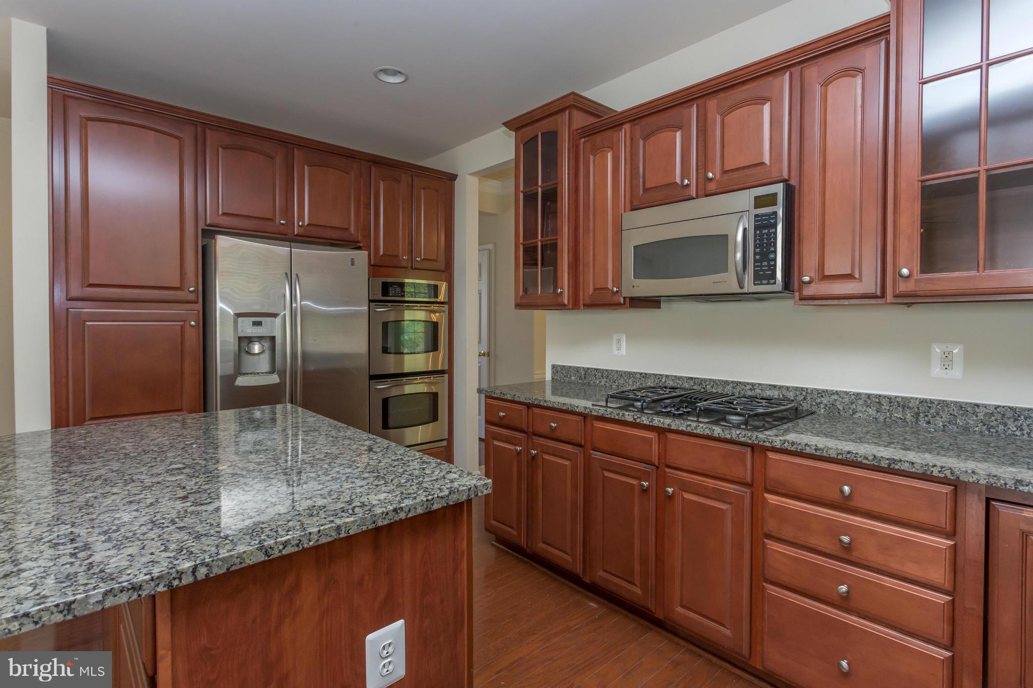 CARRIAGE HILL AT FALLS - Residential