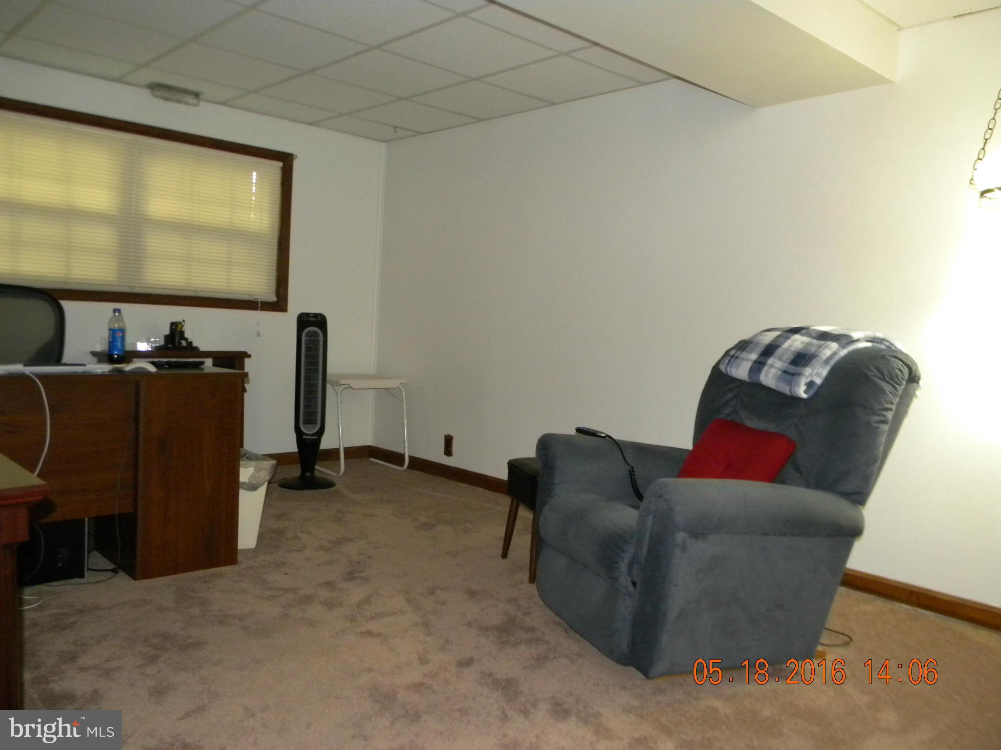 CATONSVILLE MANOR - Residential