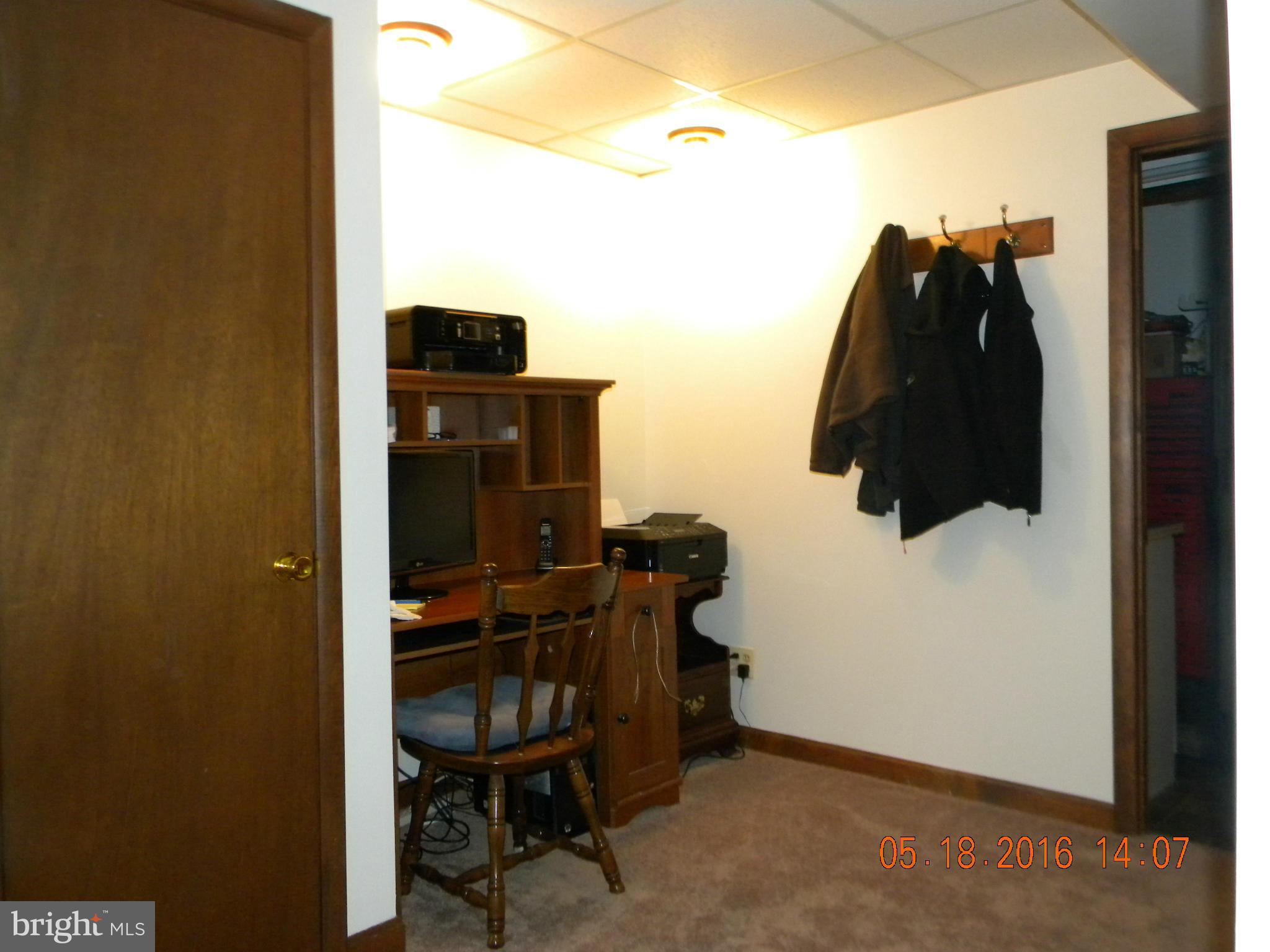 CATONSVILLE MANOR - Residential