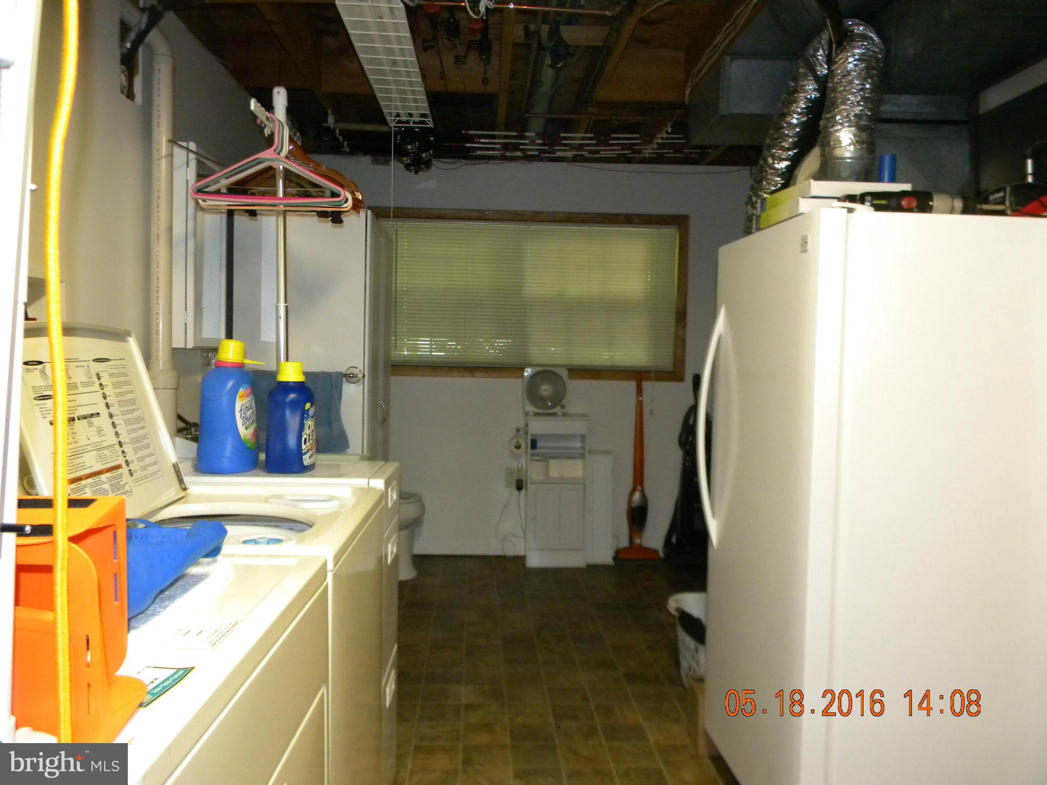 CATONSVILLE MANOR - Residential