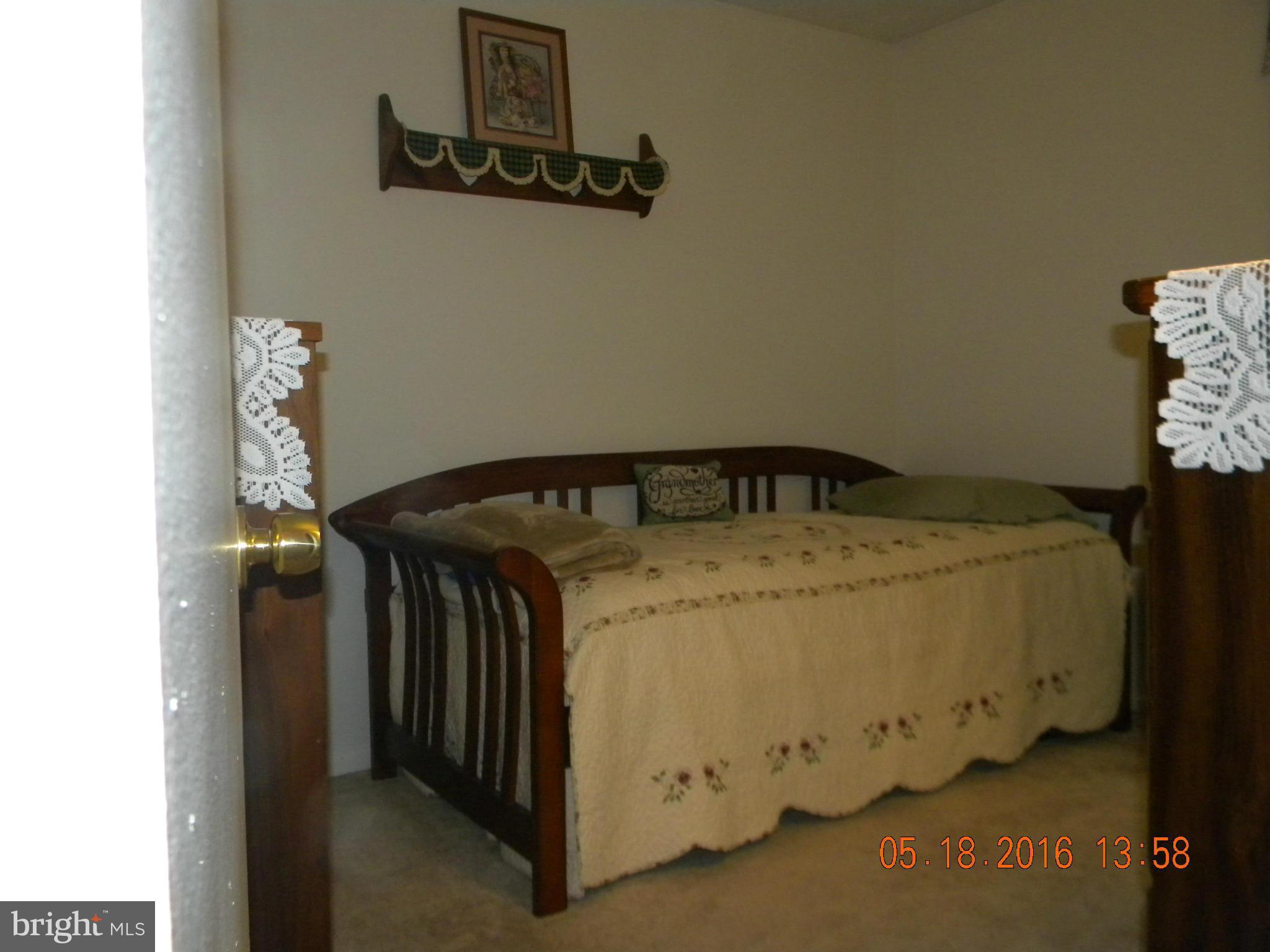 CATONSVILLE MANOR - Residential