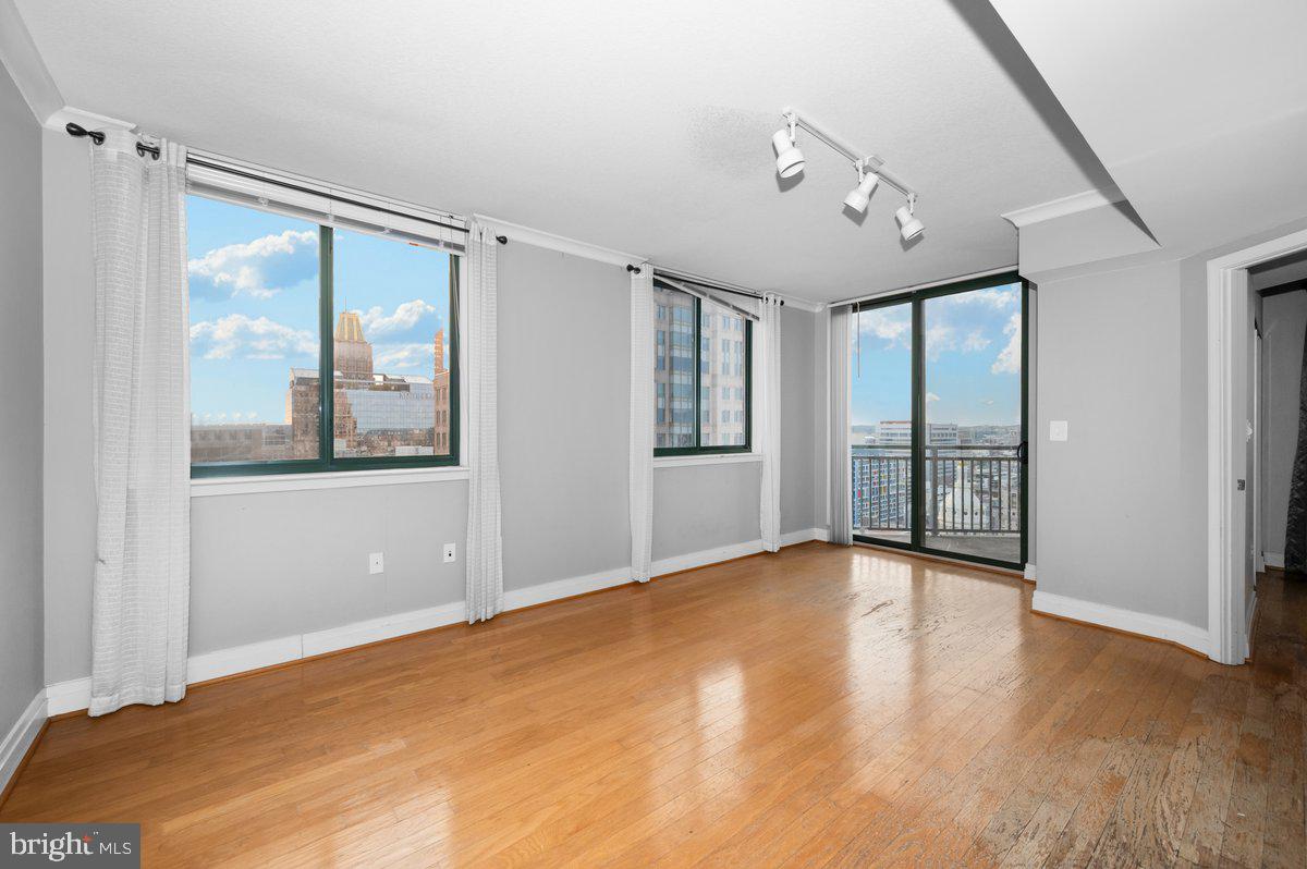 INNER HARBOR - Residential