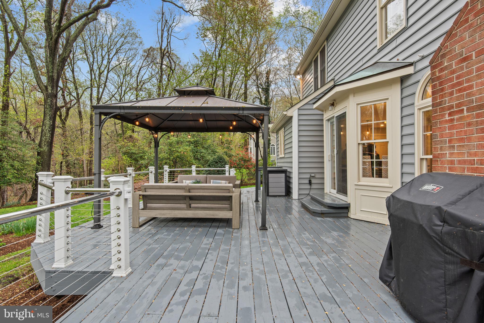 ULMSTEAD COVE - Residential