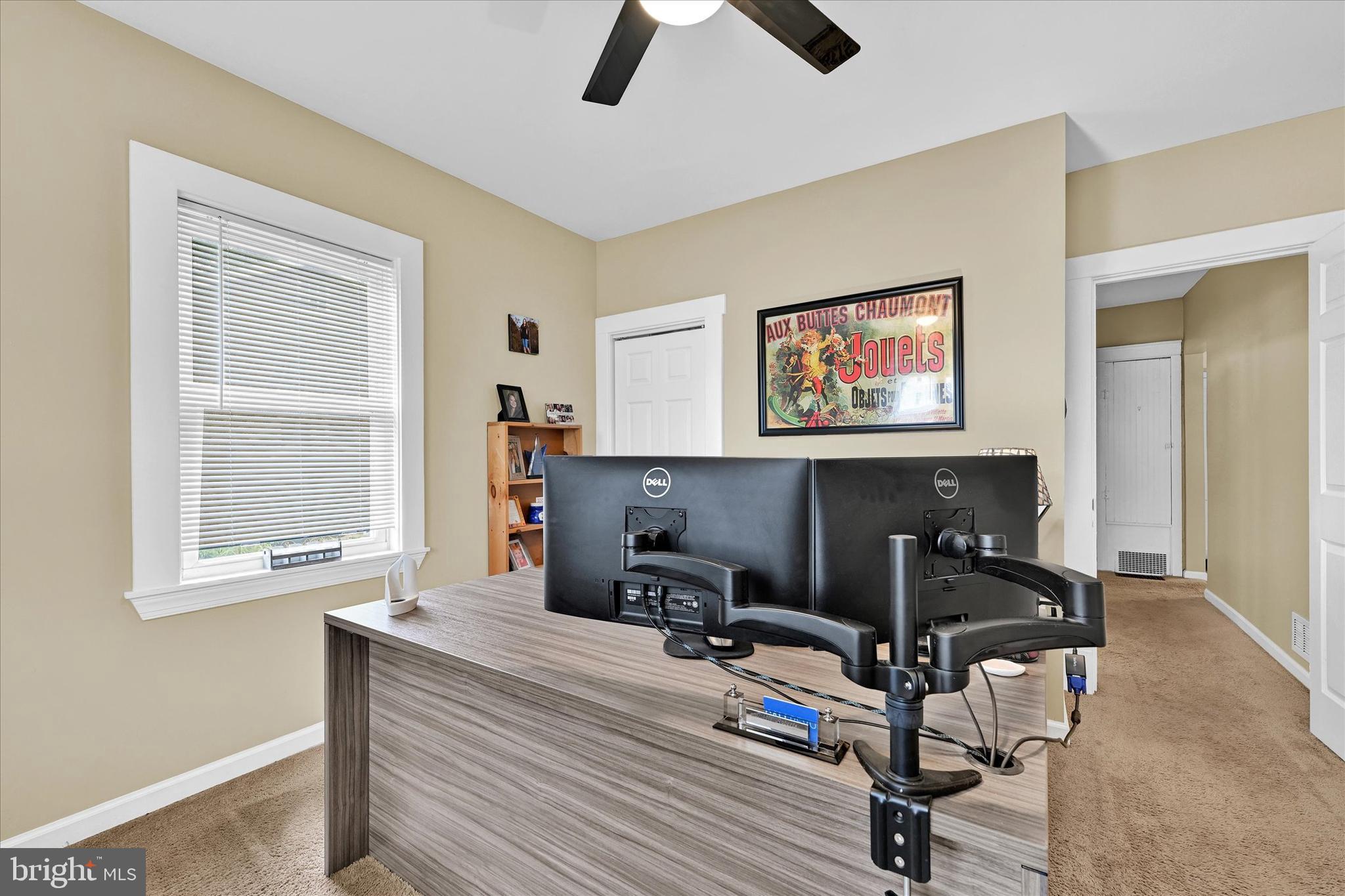 MIDDLE RIVER - Residential