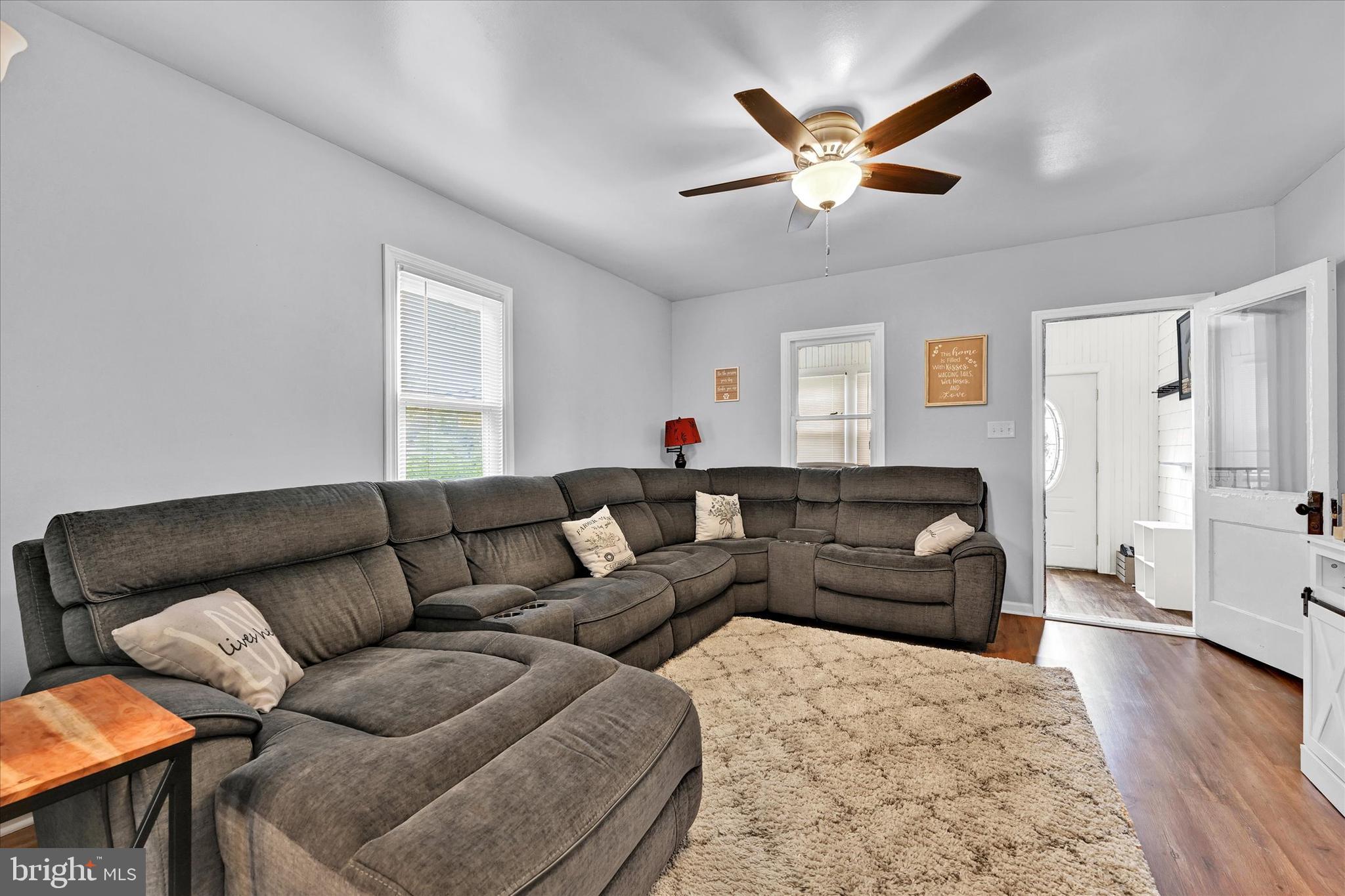 MIDDLE RIVER - Residential