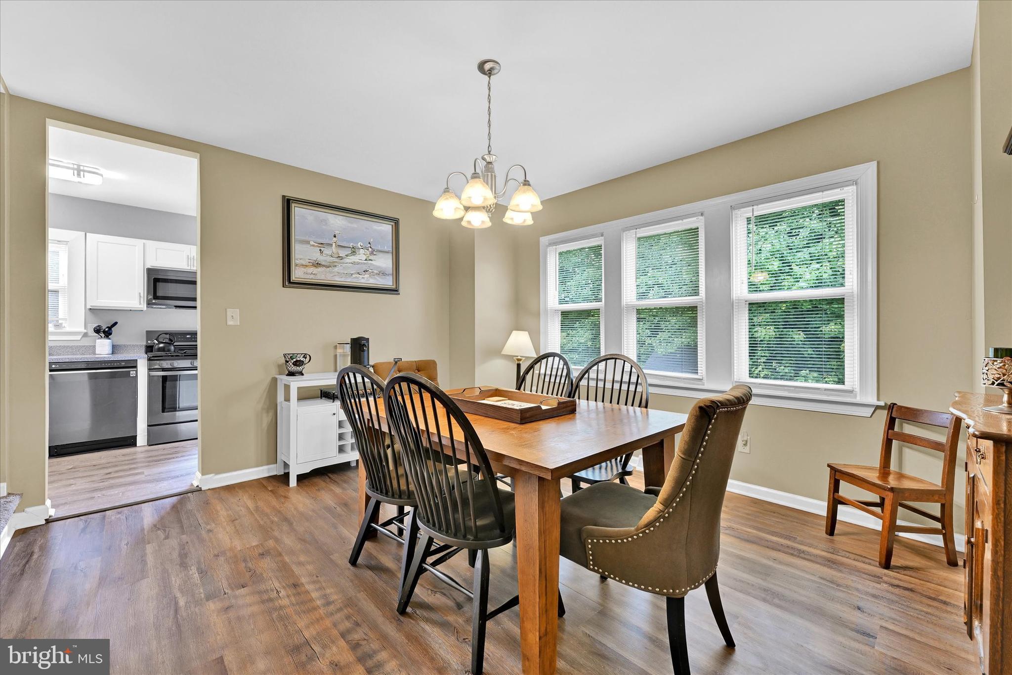 MIDDLE RIVER - Residential