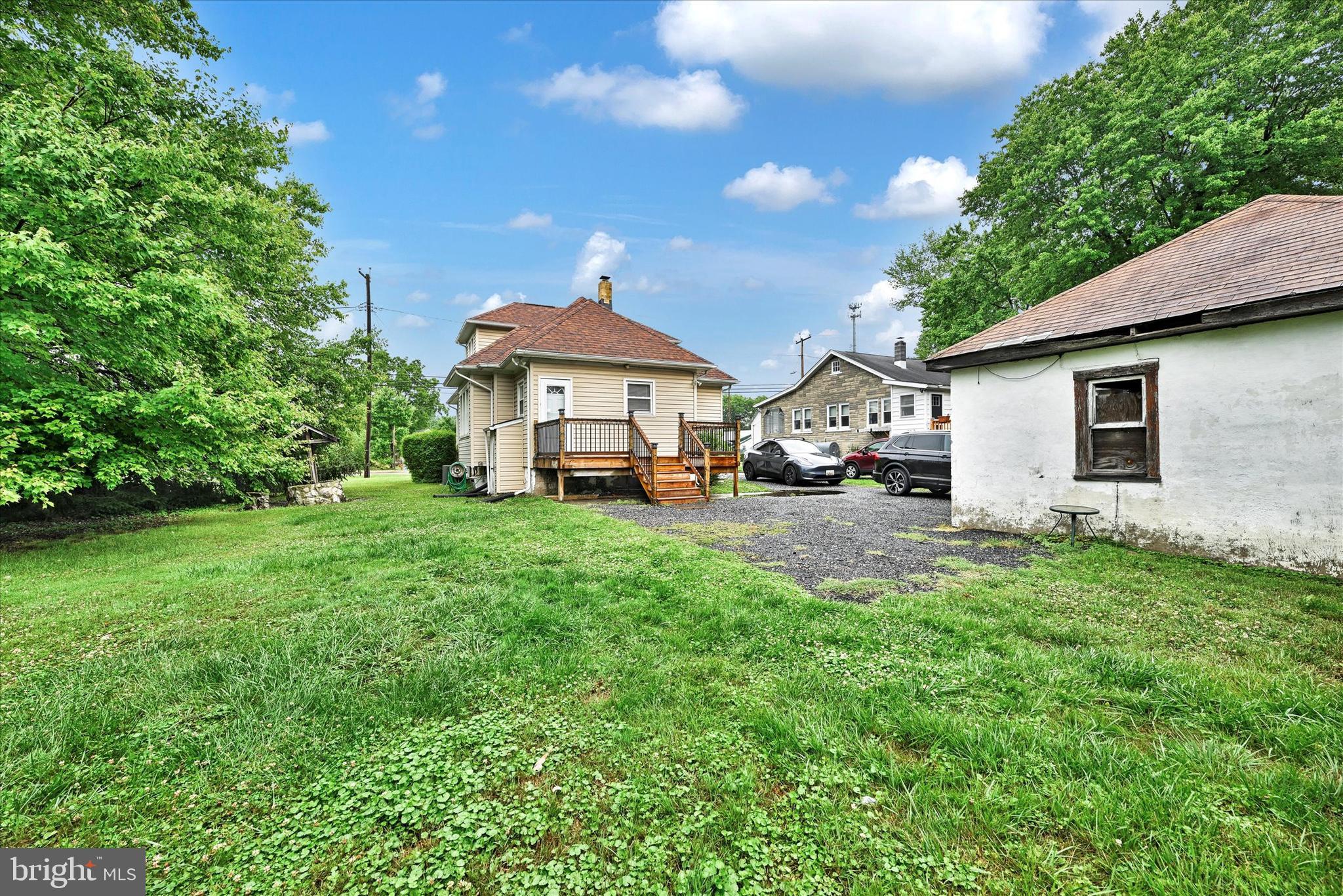 MIDDLE RIVER - Residential