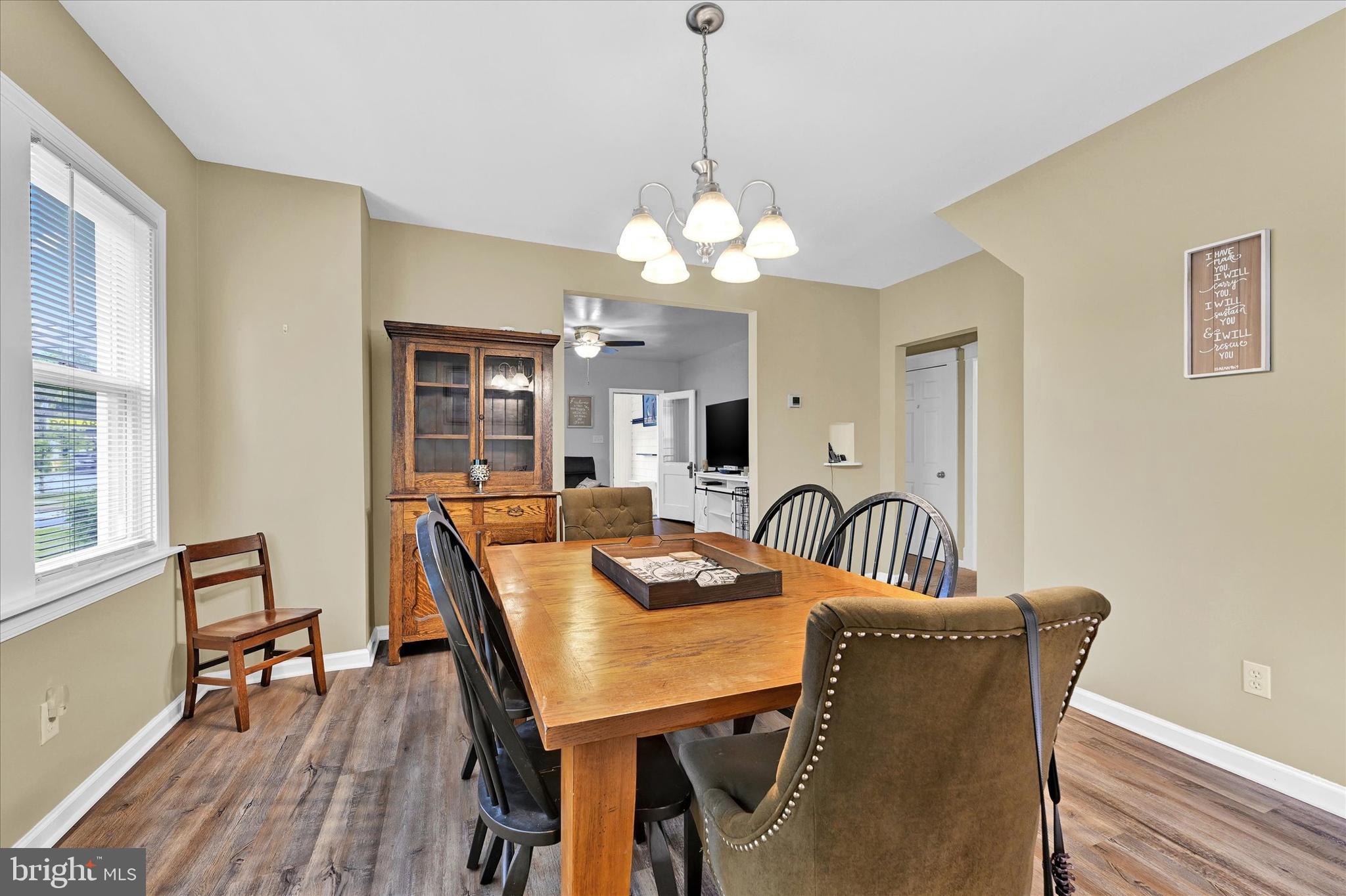 MIDDLE RIVER - Residential