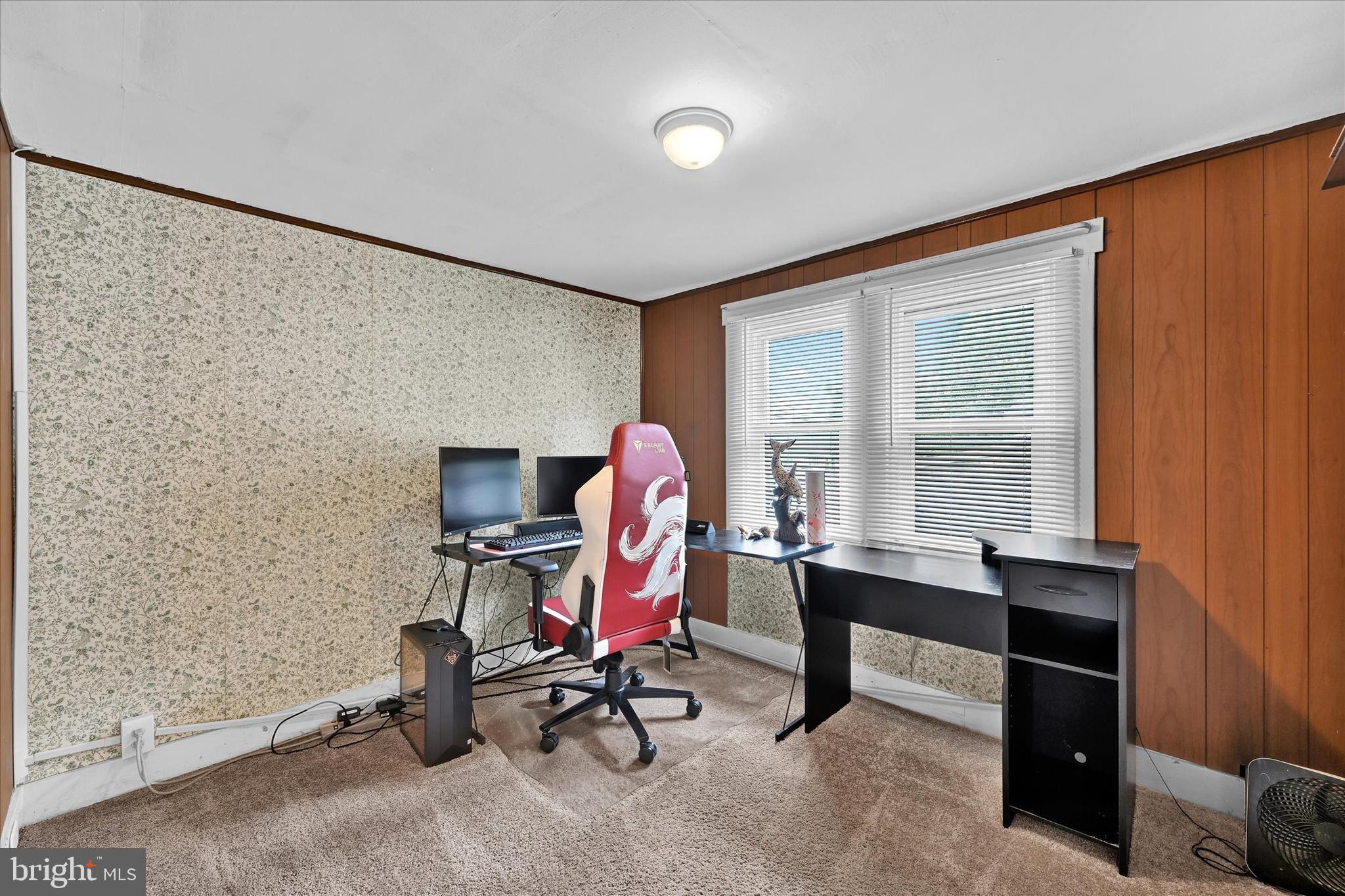 MIDDLE RIVER - Residential