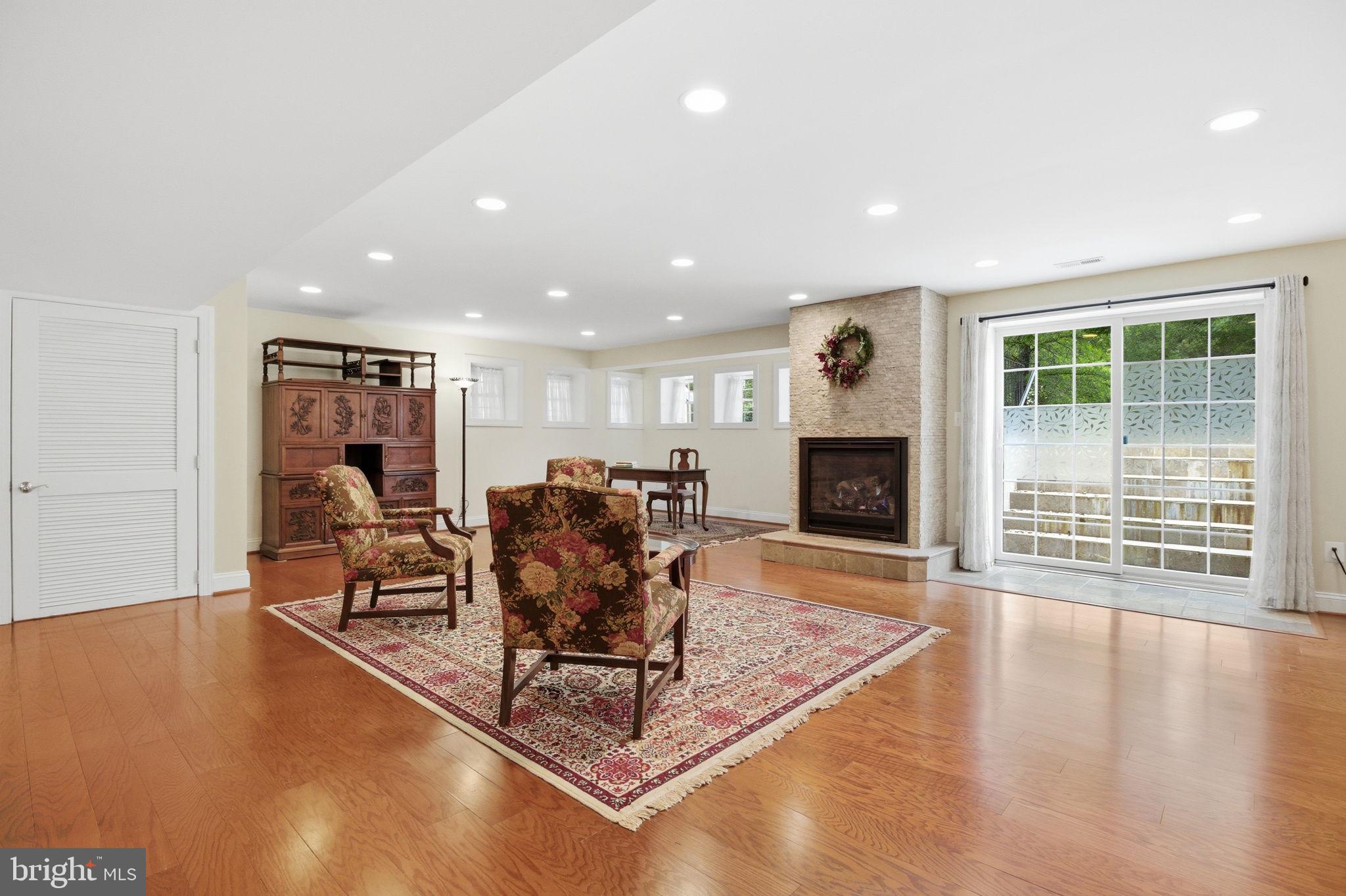 REGENCY AT DOMINION VALLEY - Residential