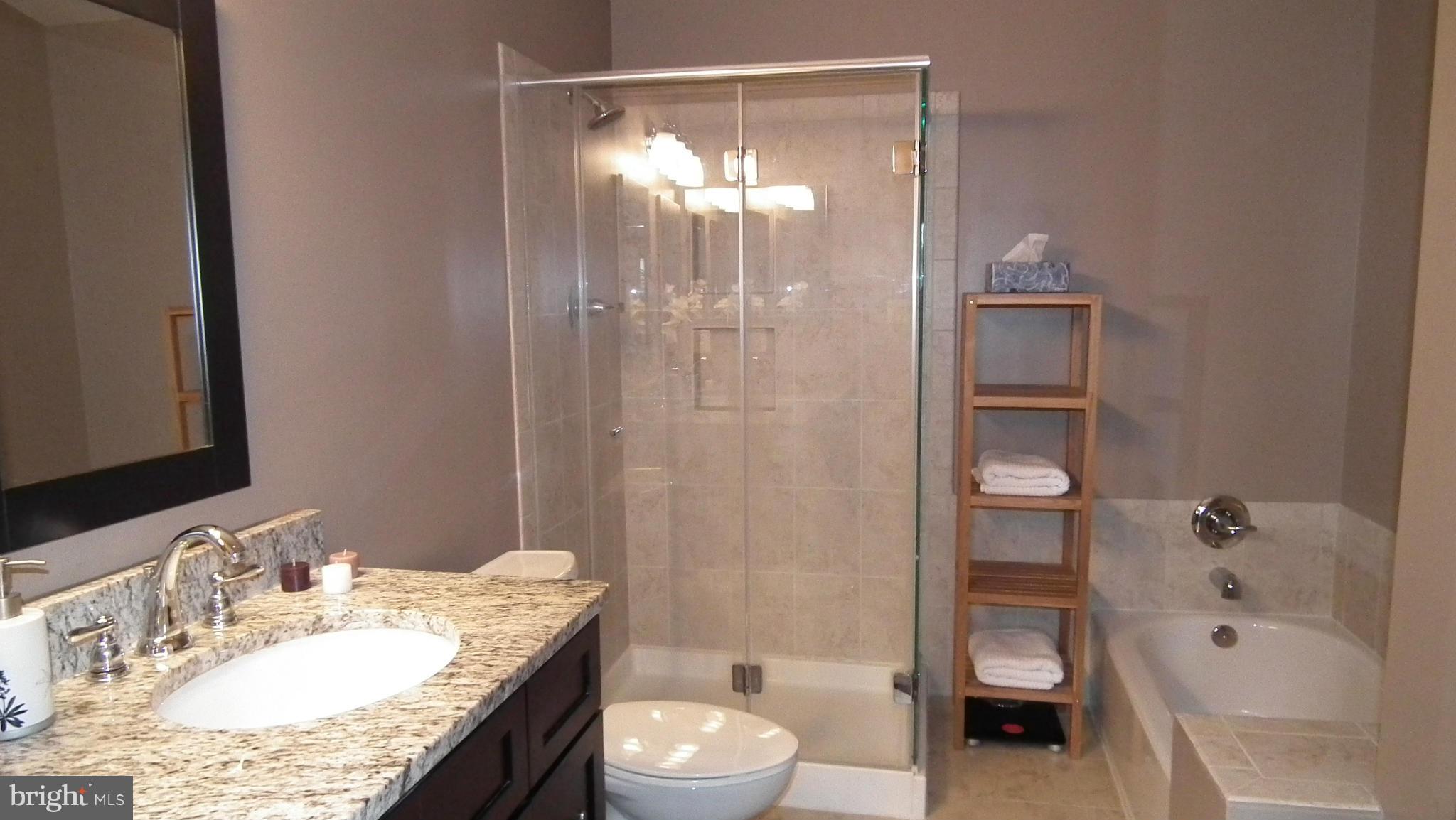 ASHBURN VILLAGE - Residential