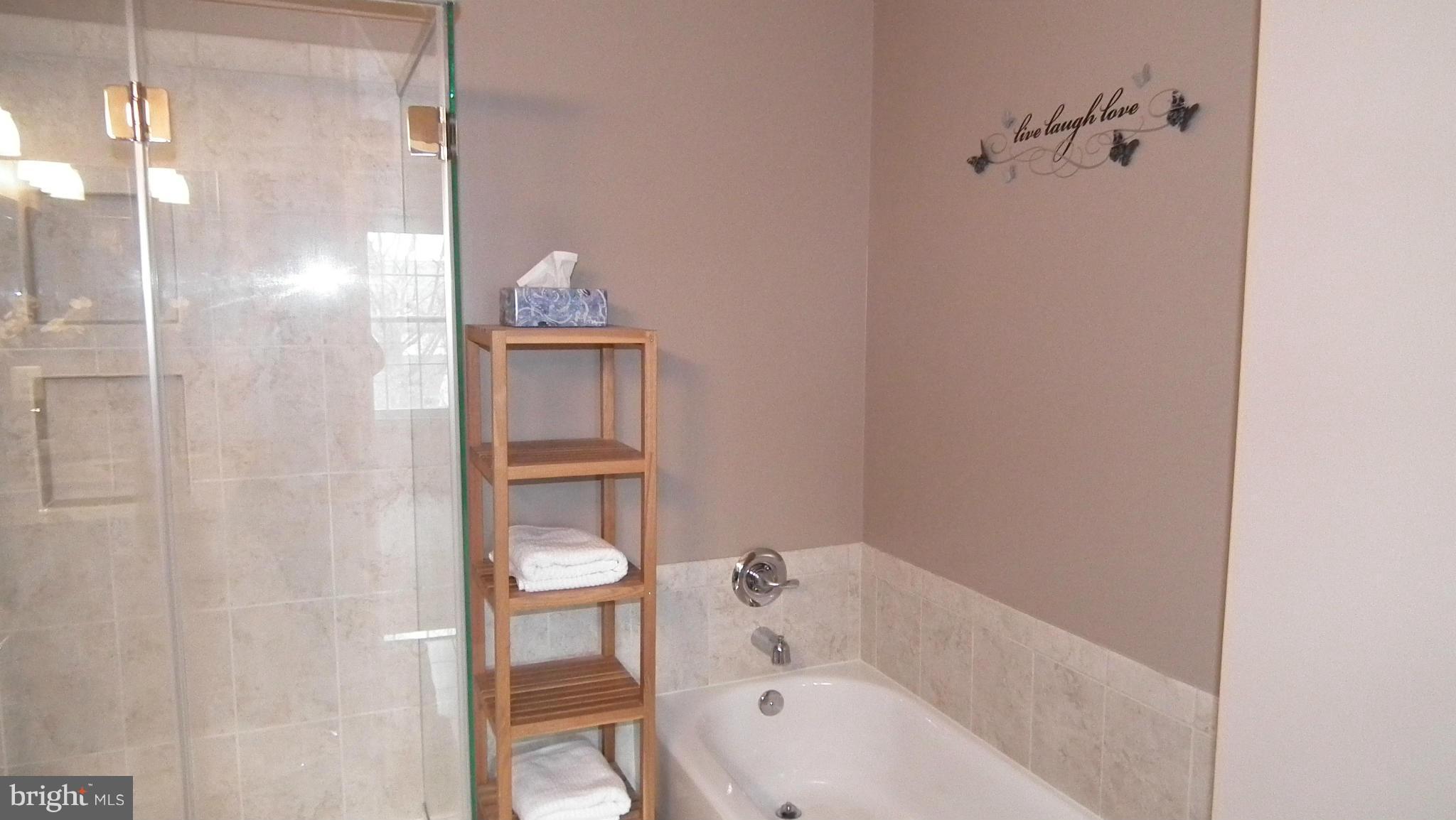 ASHBURN VILLAGE - Residential