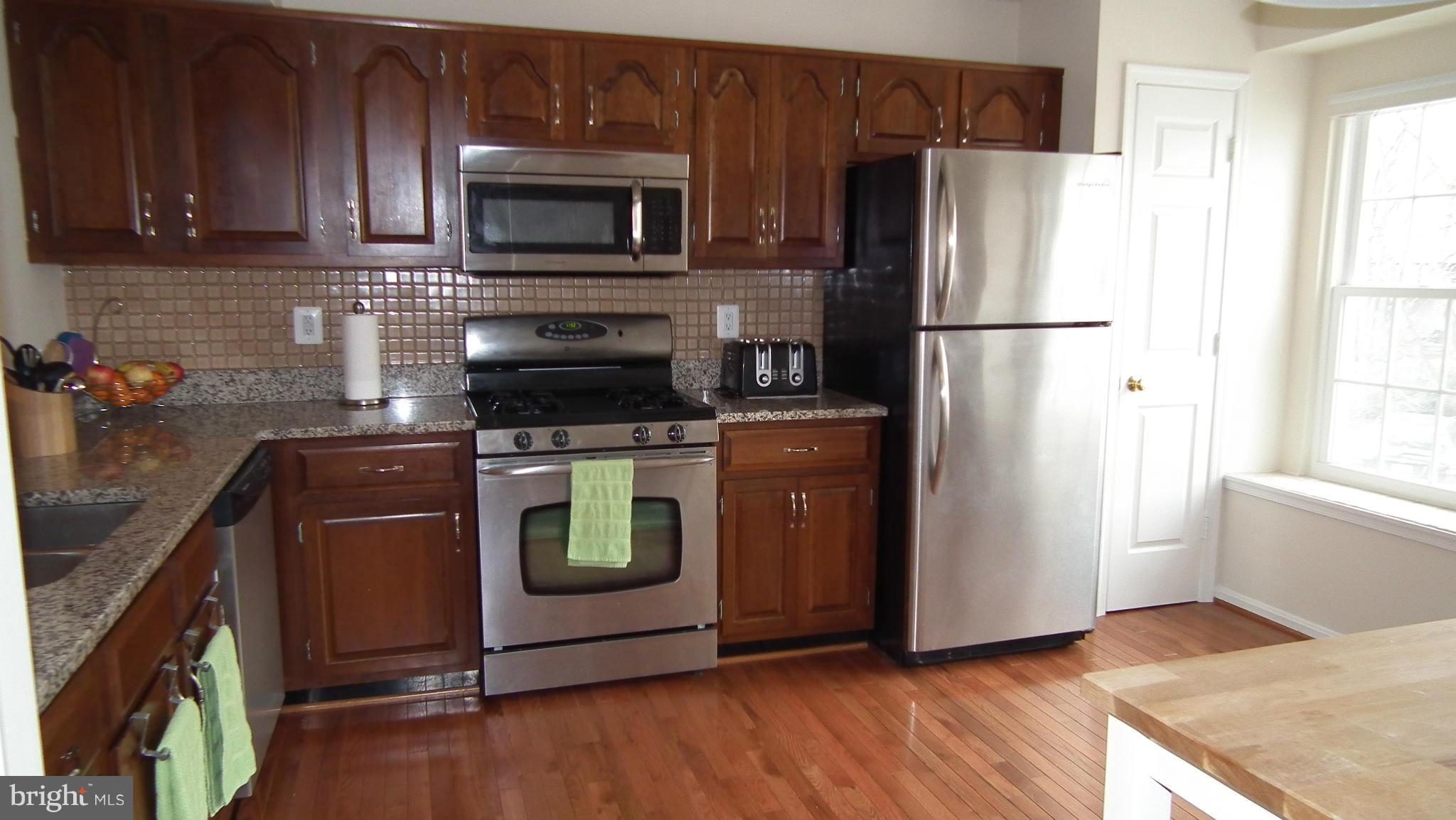 ASHBURN VILLAGE - Residential