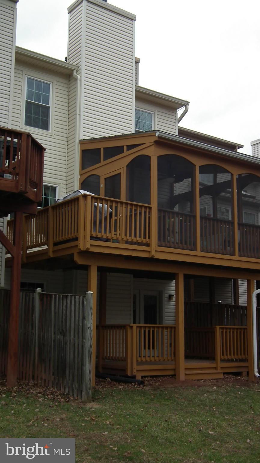 ASHBURN VILLAGE - Residential