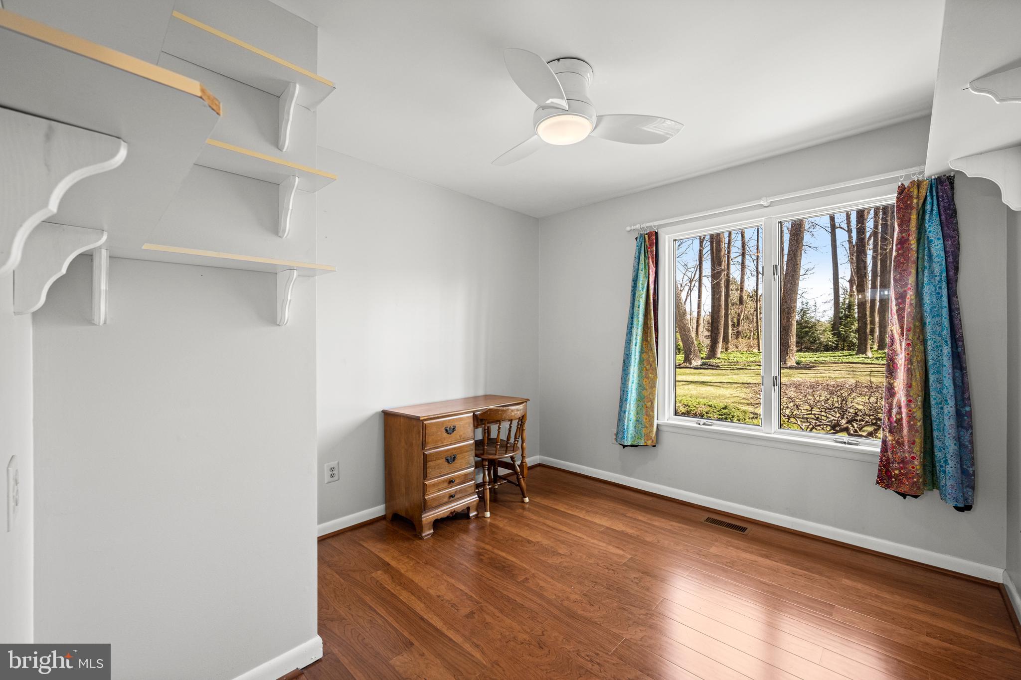 STRATTON WOODS - Residential