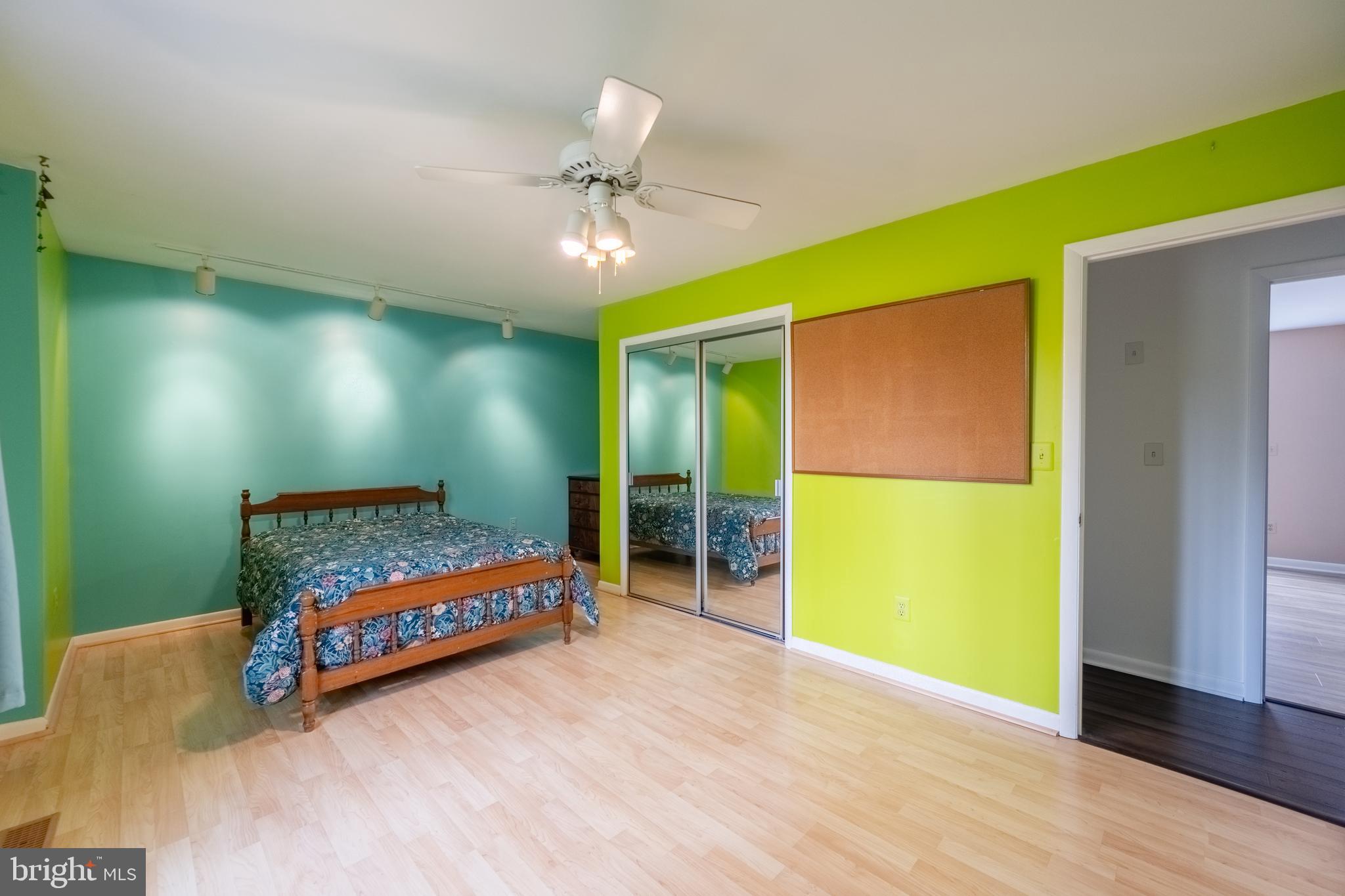 STRATTON WOODS - Residential