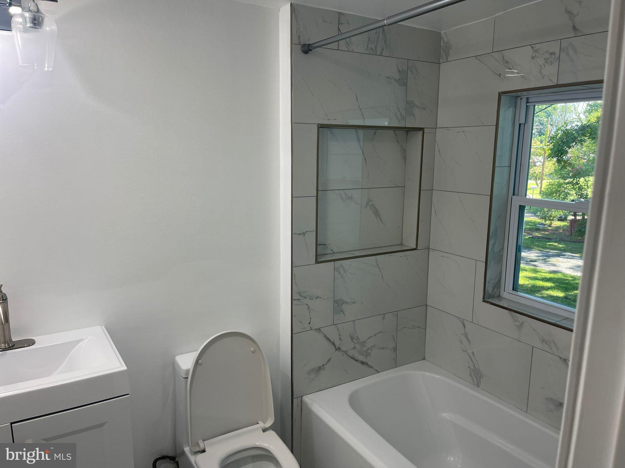 LITTLE WASHINGTON - Residential Lease