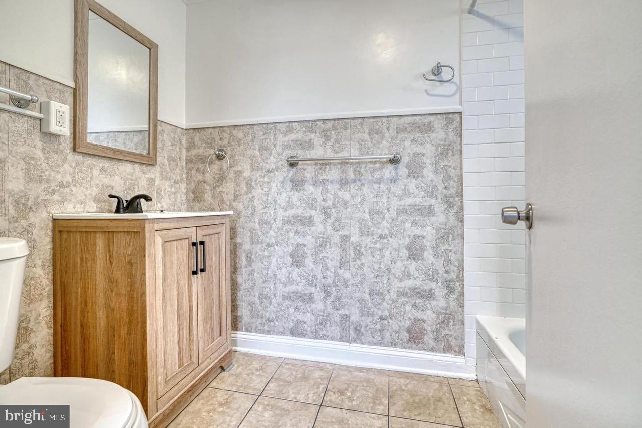 FEDERAL HILL HISTORIC DISTRICT - Residential Lease