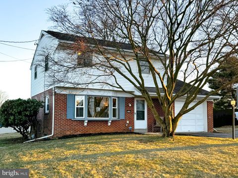 Photo of 2540 Miller Road, EAST PETERSBURG, PA 17520 (MLS # PALA2065422)