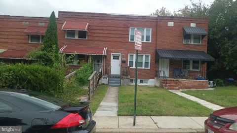 Townhouse For Sale - 2524 Riggs Avenue<br/> BALTIMORE, MD 21216
