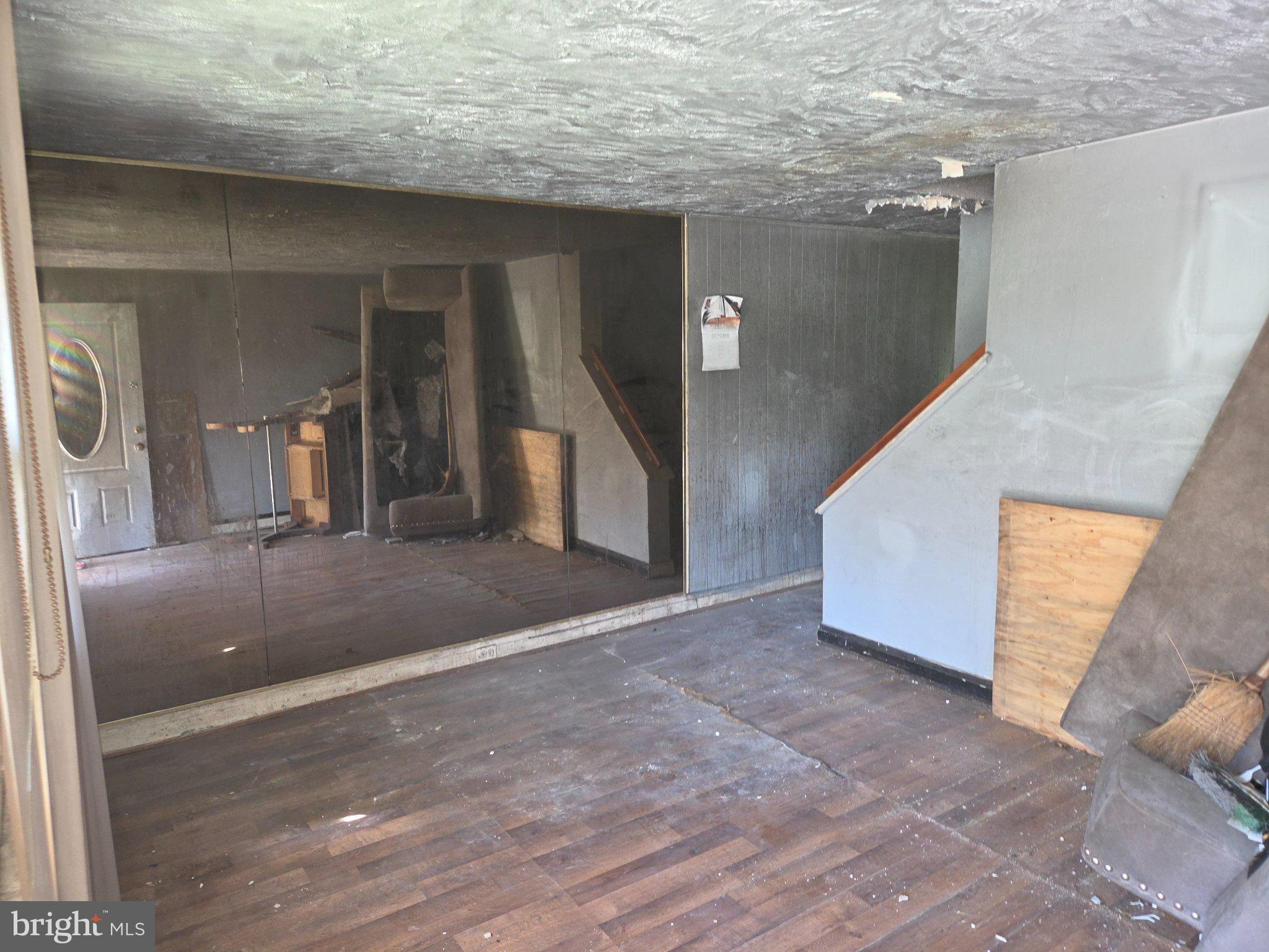 2524 RIGGS AVENUE