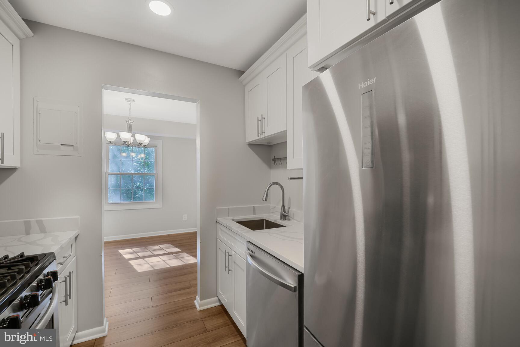 LYNDHURST CONDOS - Residential Lease