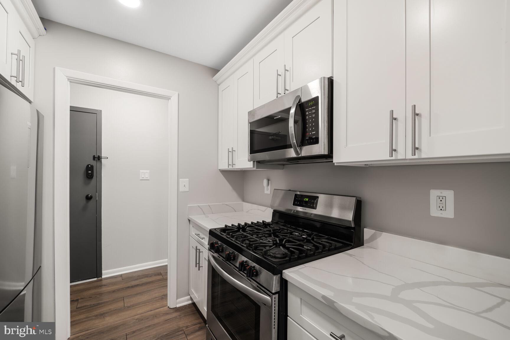 LYNDHURST CONDOS - Residential Lease