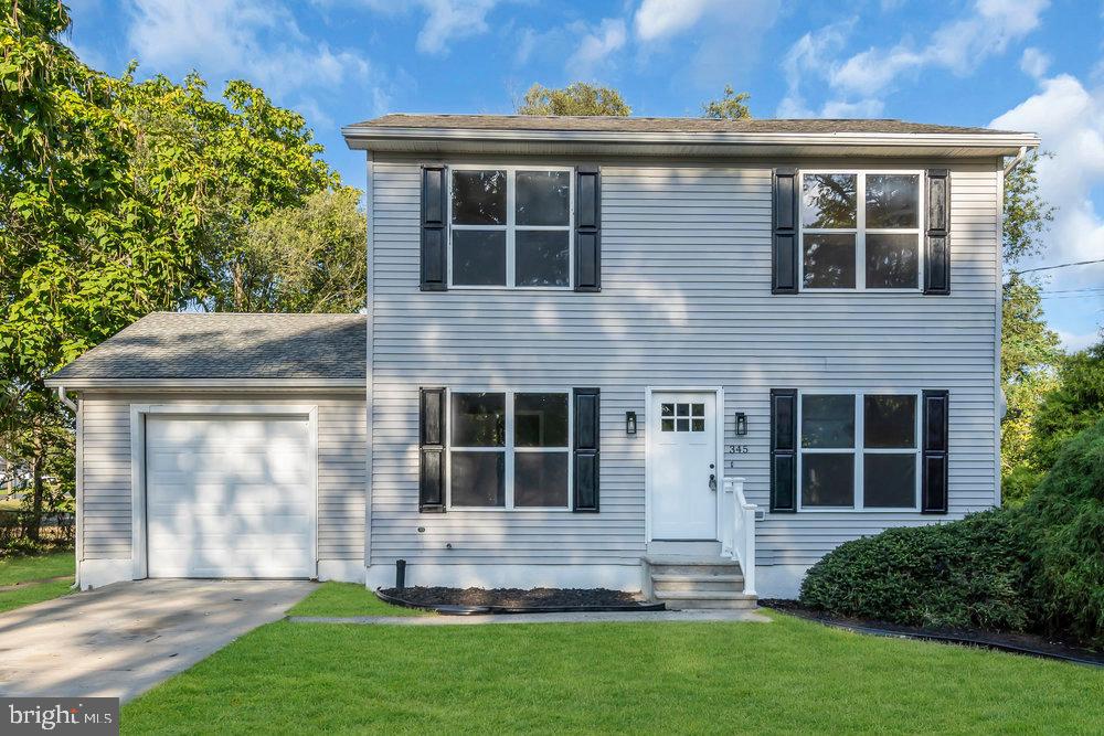 345 SPRUCE STREET