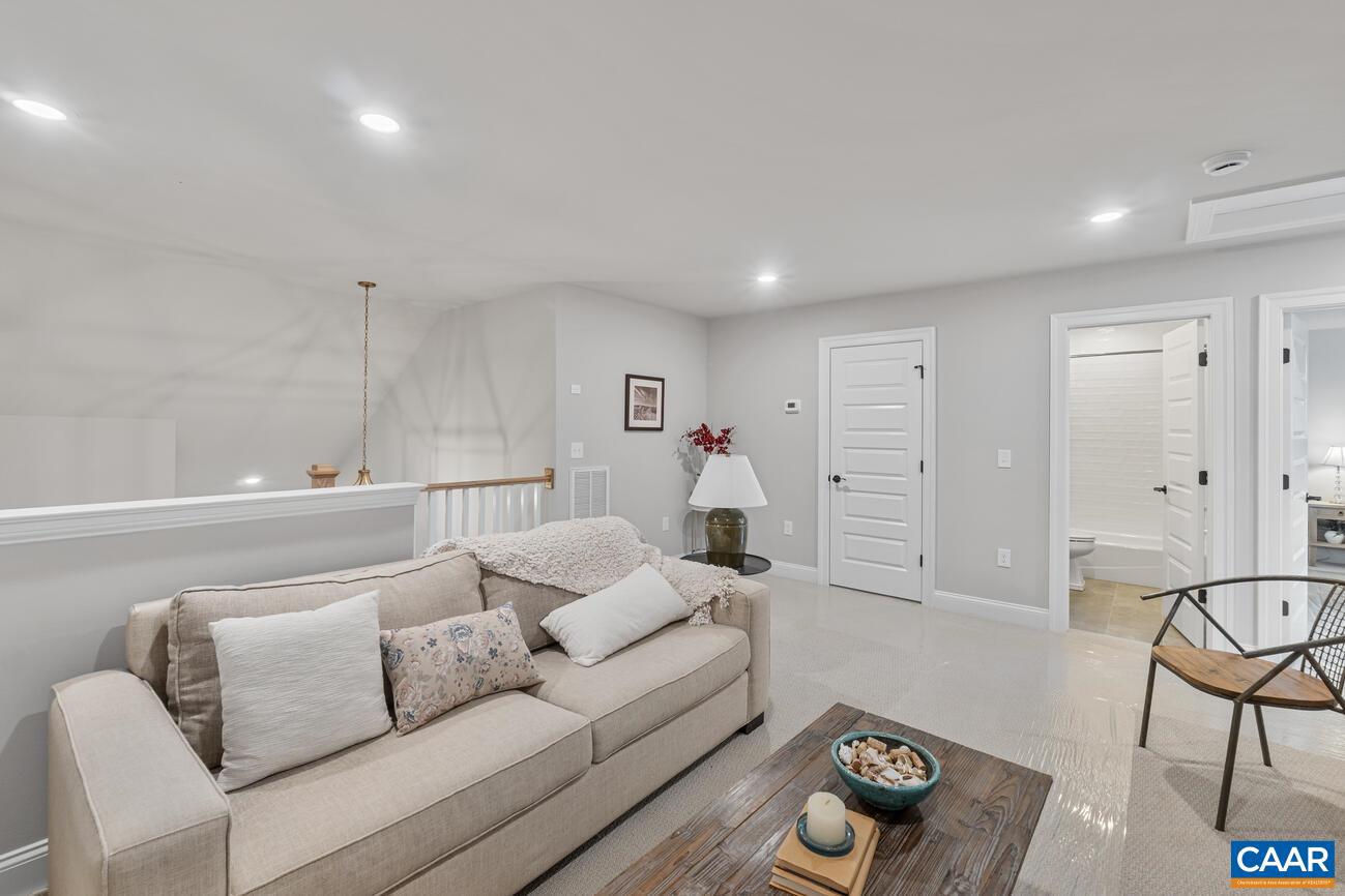 OLD TRAIL - Residential